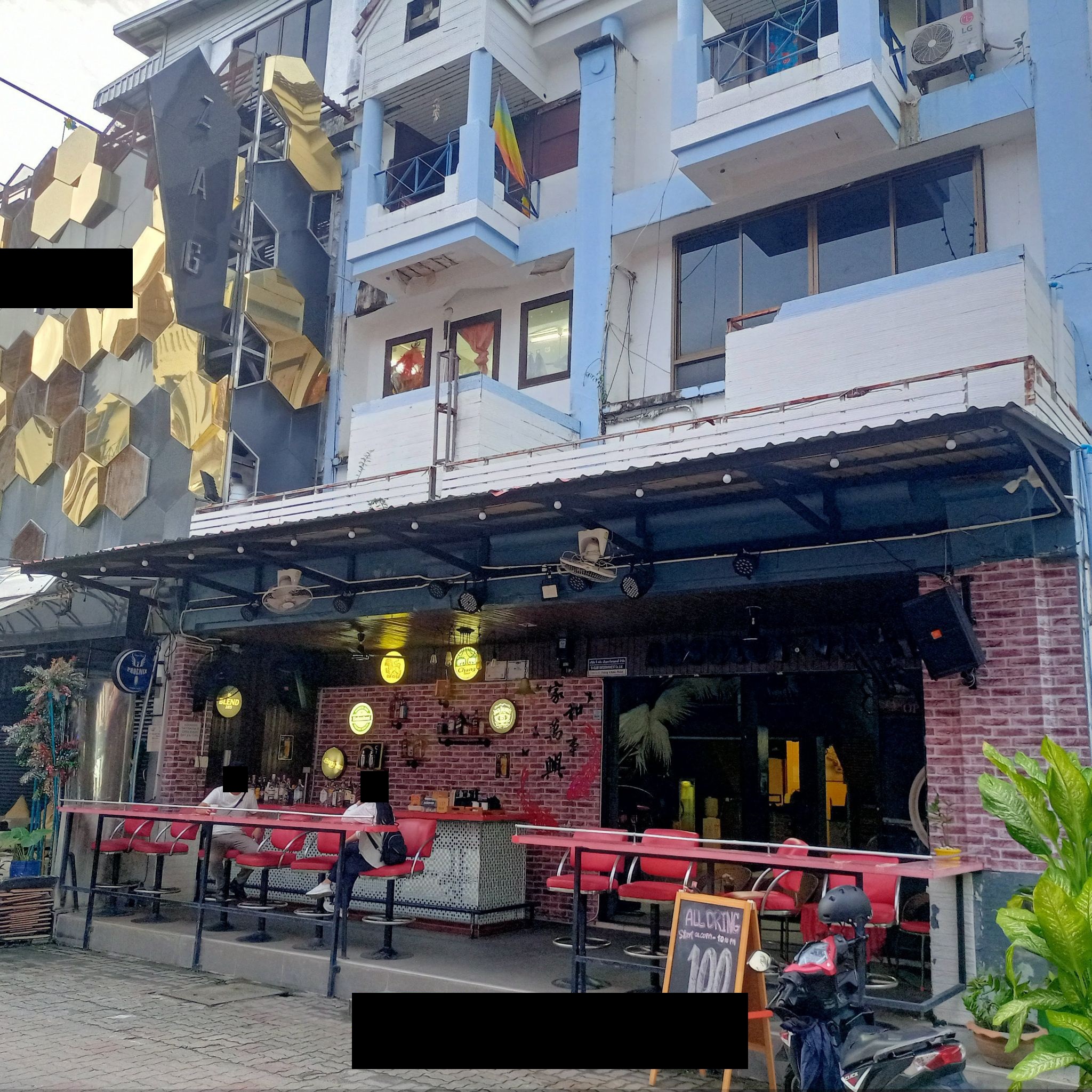 For Sales : Patong, 3-Storey Commercial Building, 5 Bedrooms 4 Bathrooms