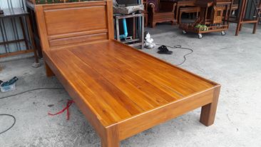 เตียง 3.5 ฟุต รุ่น เมดิสัน ( เต้าฟักตรง ท้ายโล้น 3.5 ฟุต )