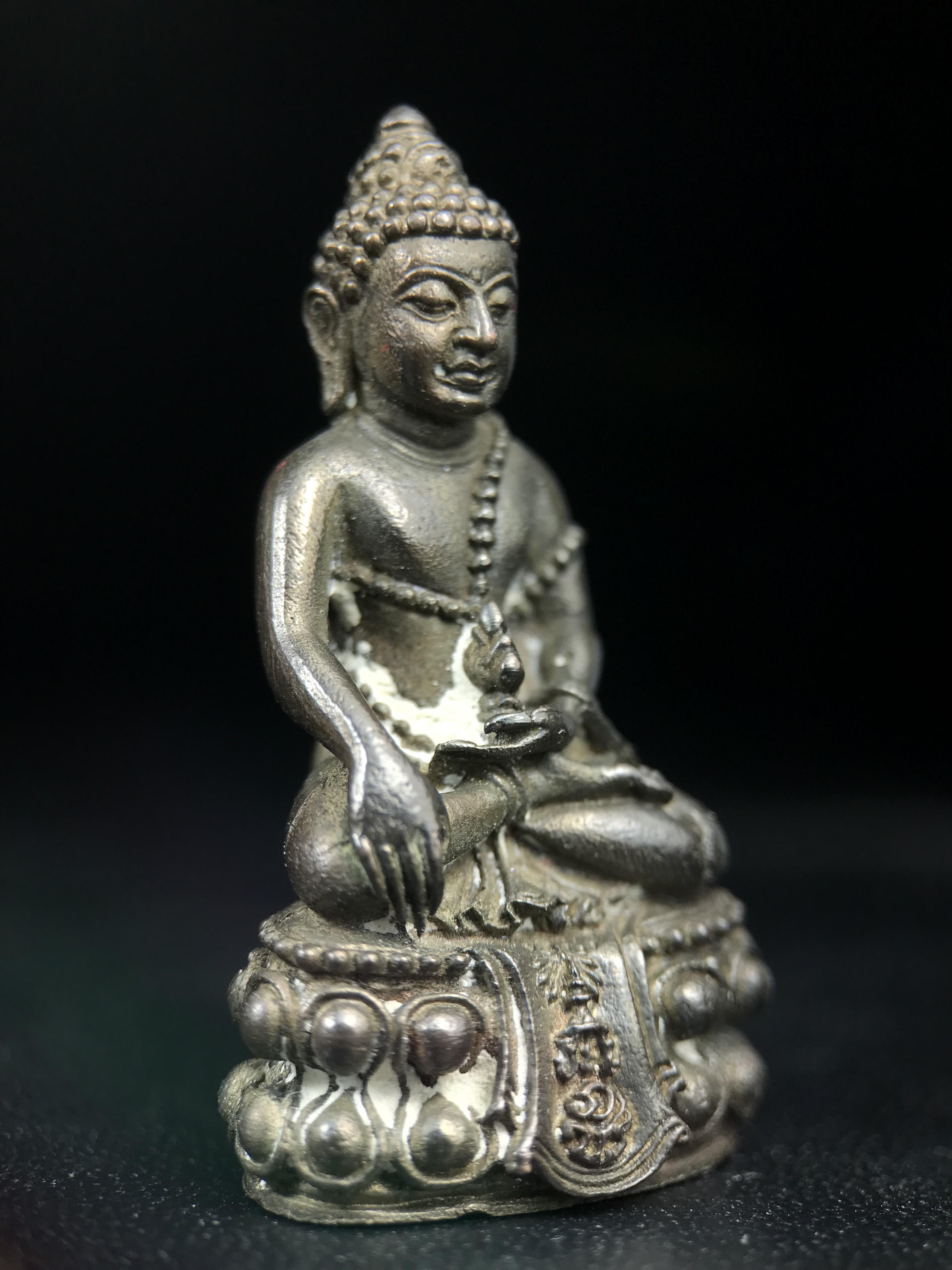 พระกริ่งศิรากาศ ภปร.(พระกริ่งคุ้มเกล้า)วัตถุมงคล"คุ้มเกล้าฯ" มูลนิธิ “คุ้มเกล้า” ในพระบรมราชูปถัมภ์ จัดสร้าง โรงพยาบาลภูมิพล เนื้อนวโลหะ(พิมพ์หน้าไทย)(ในหลวงรัชกาลที่9เสด็จเททอง)(พิธีใหญ่)(นิยม)