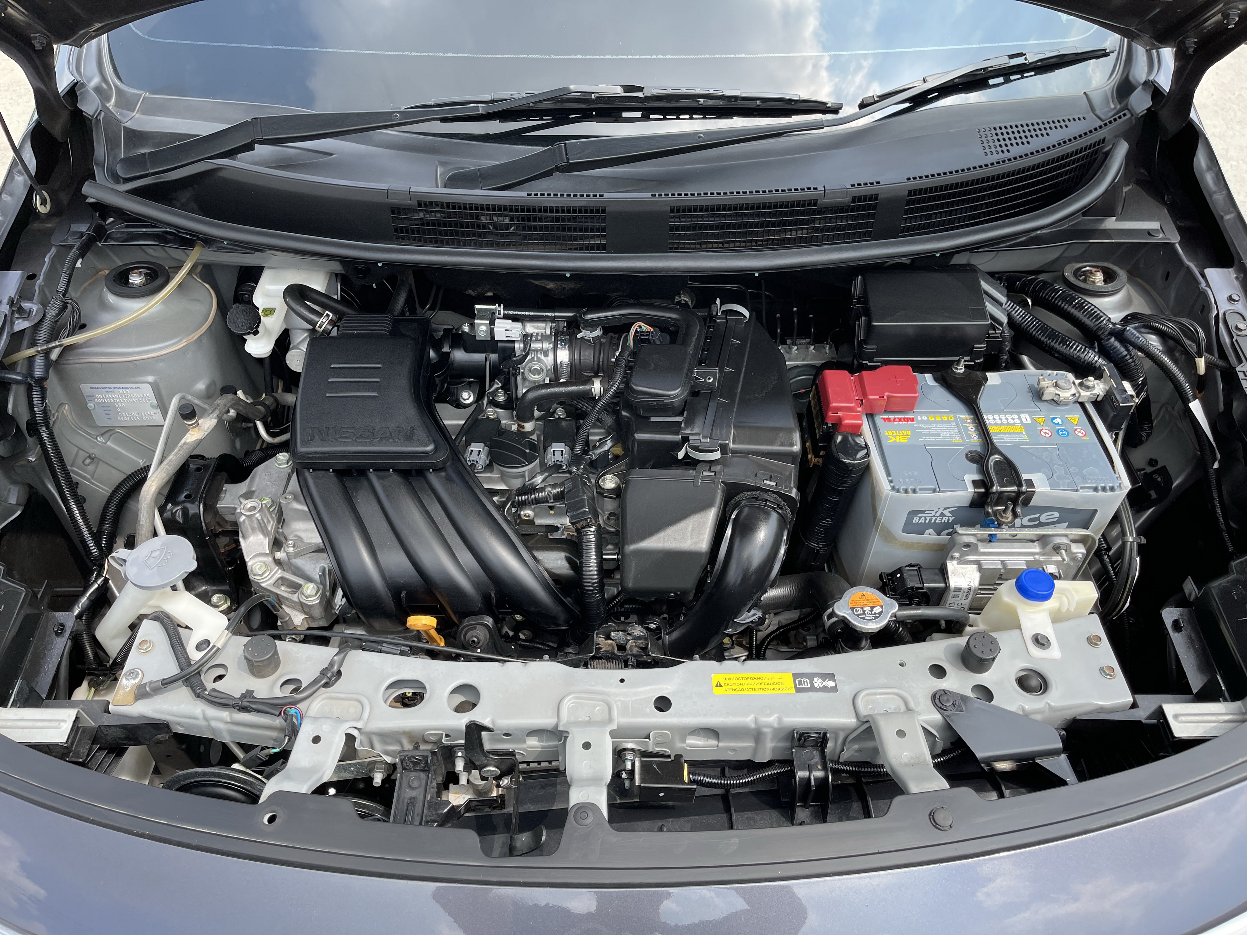Nissan Almera 1.2 E Sportech At 2018 เทา