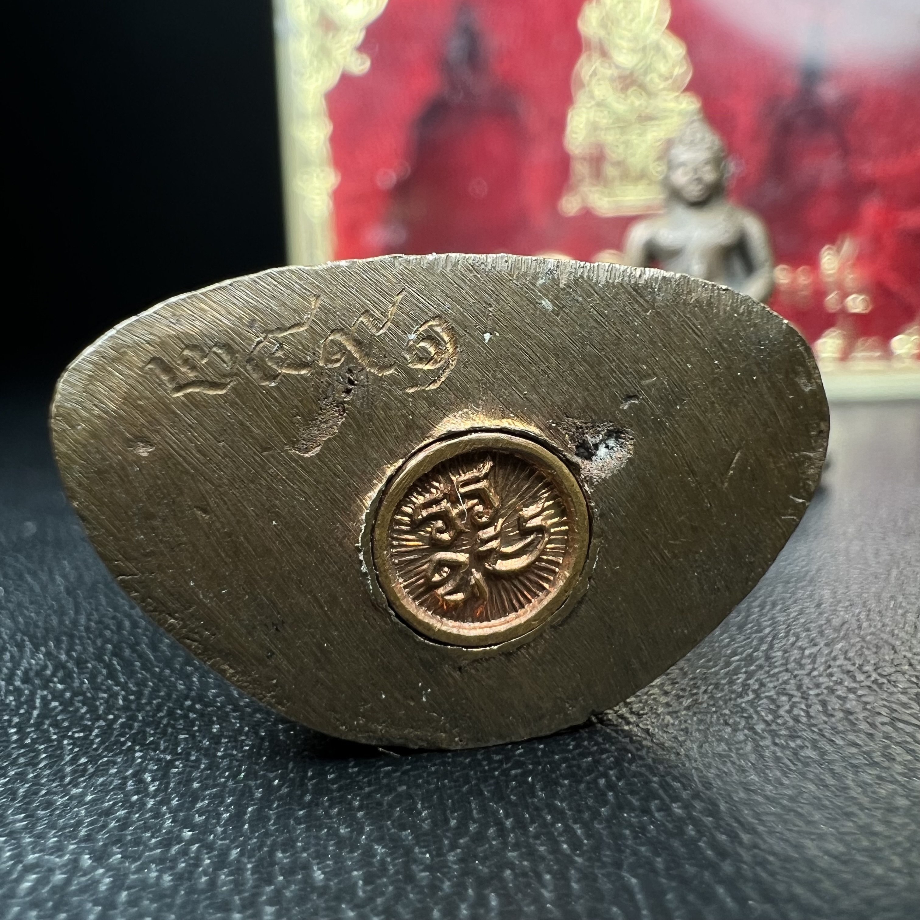 พระกริ่ง-พระชัยวัฒน์อธิบดี ปี2525 ของดีอัยการ (มีไว้บูชาเลื่อนยศเลื่อนตำแหน่งทุกท่าน)(1ใน 2525 ชุด)****ชุดหมายเลข ๒๔๙๑ ****มียศ มีบารมี สมกับความหมายของนาม พระกริ่งอธิบดี “พระกริ่งผู้เป็นใหญ่ในหมู่พระกริ่งทั้งหลาย”