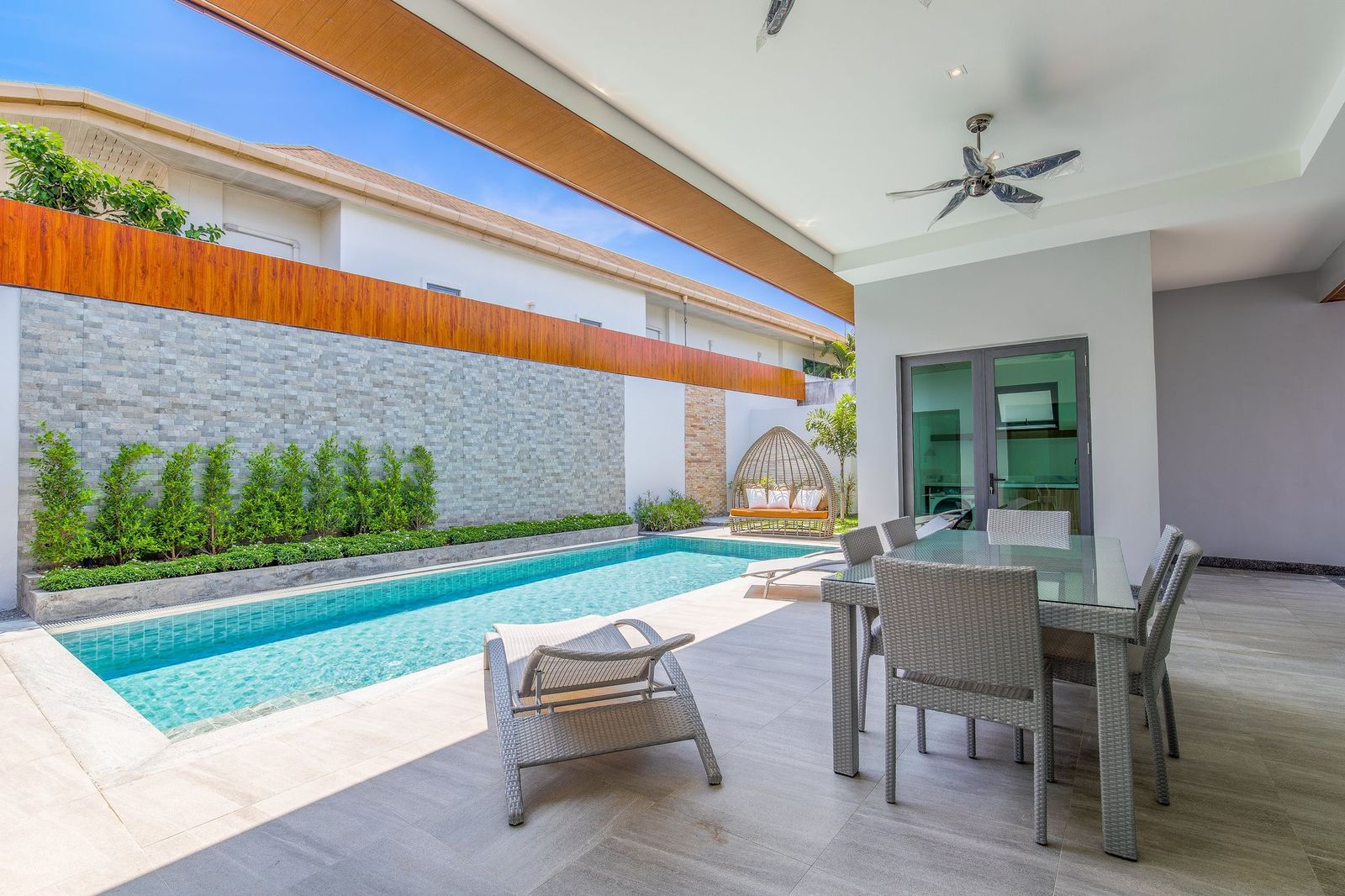 For Sales : New Modern Pool villas in Pasak , 3 bedrooms 3 bathrooms