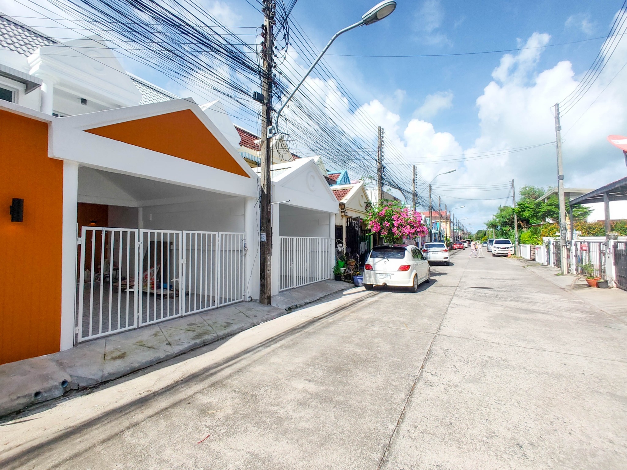 For Sales : 2-Storey Town House@Bann Chalongsuk, 2 bedrooms 3 bathrooms