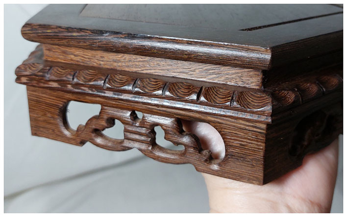 กี๋หรือฐานทรงหกเหลี่ยม20x23cm ตัวละ