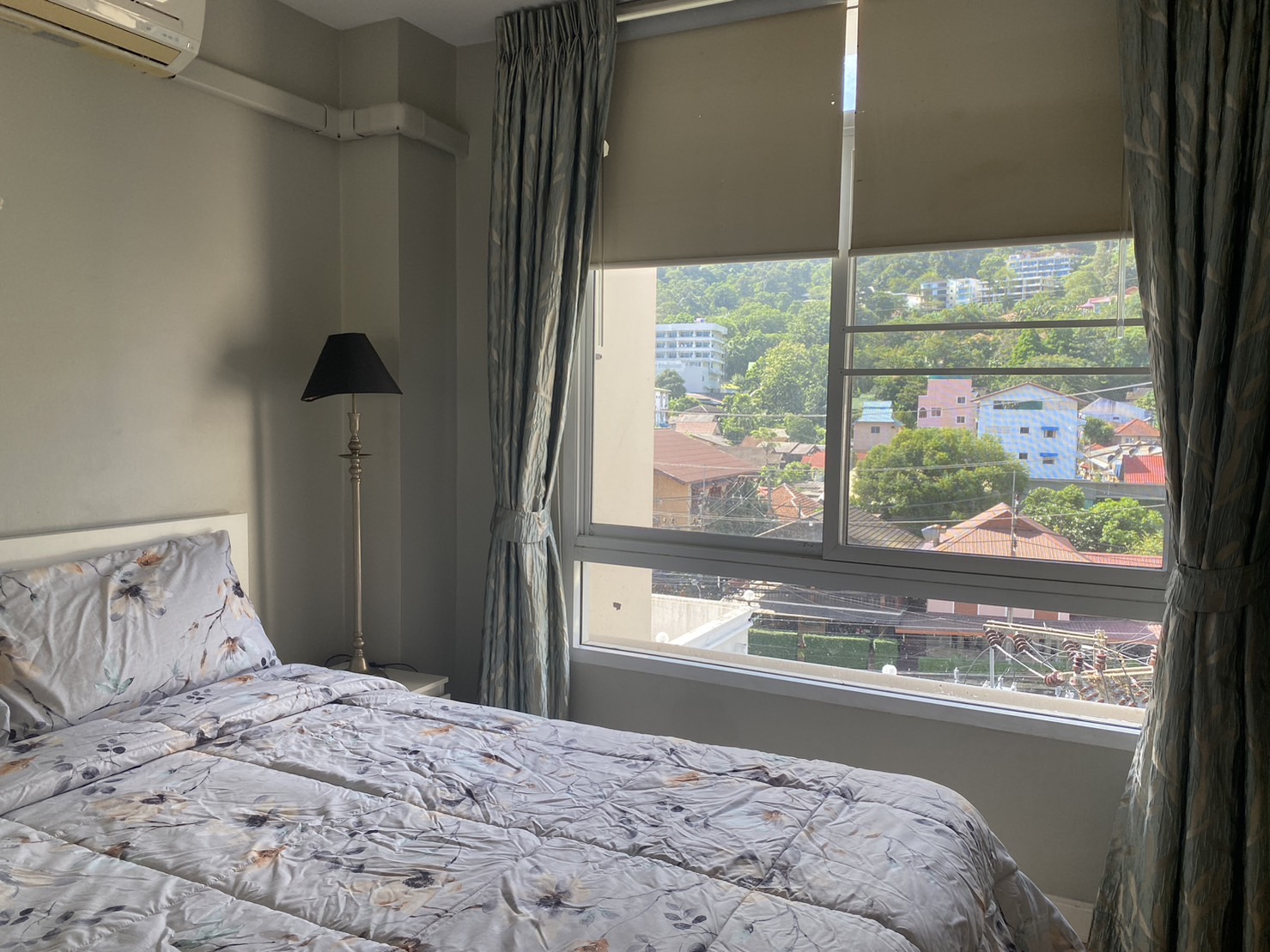 For Rent : Condo near Patong Beach, 2 Bedroom 2 Bathroom, 5th flr.