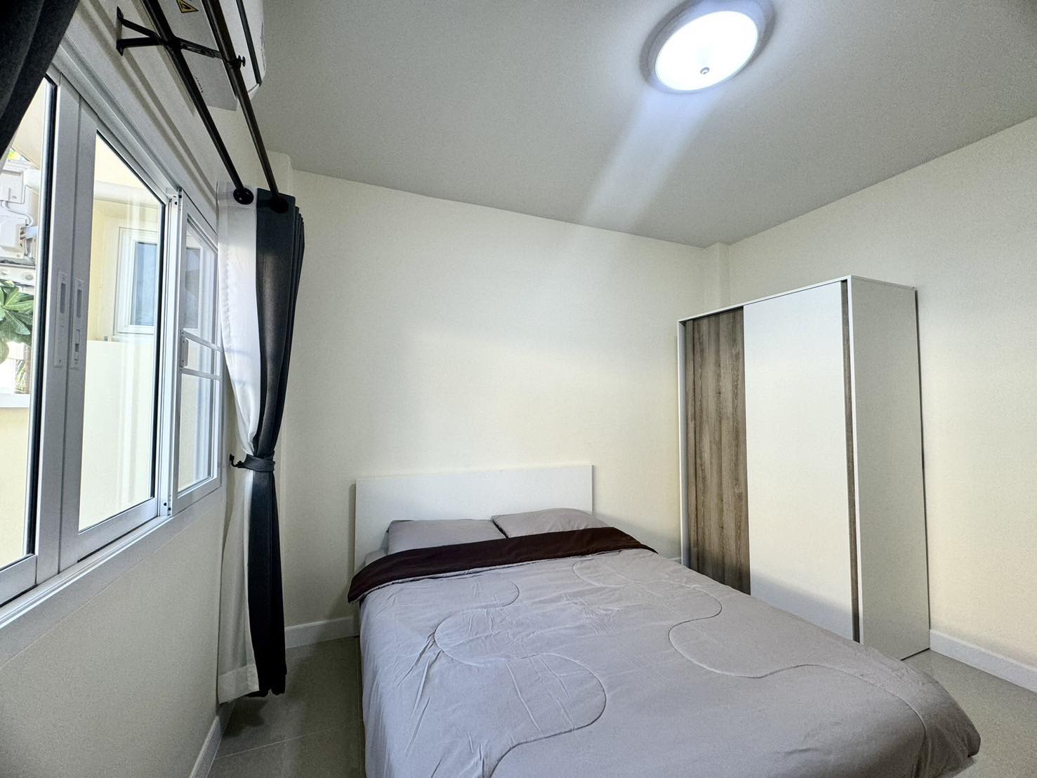 For Rent : Wichit, One-story semi-detached house, 3 bedrooms 2 bathrooms