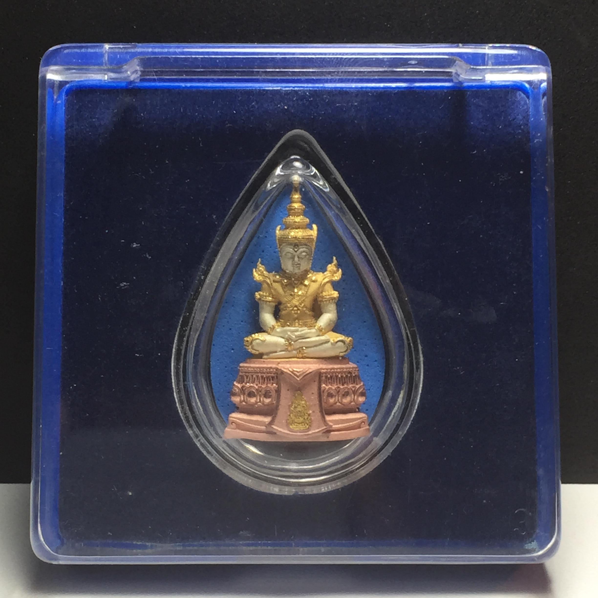 พระแก้วมรกต ฉลองสิริราชสมบัติครบ 60 ปี กรมสรรพสามิตรสร้าง พิธีใหญ่