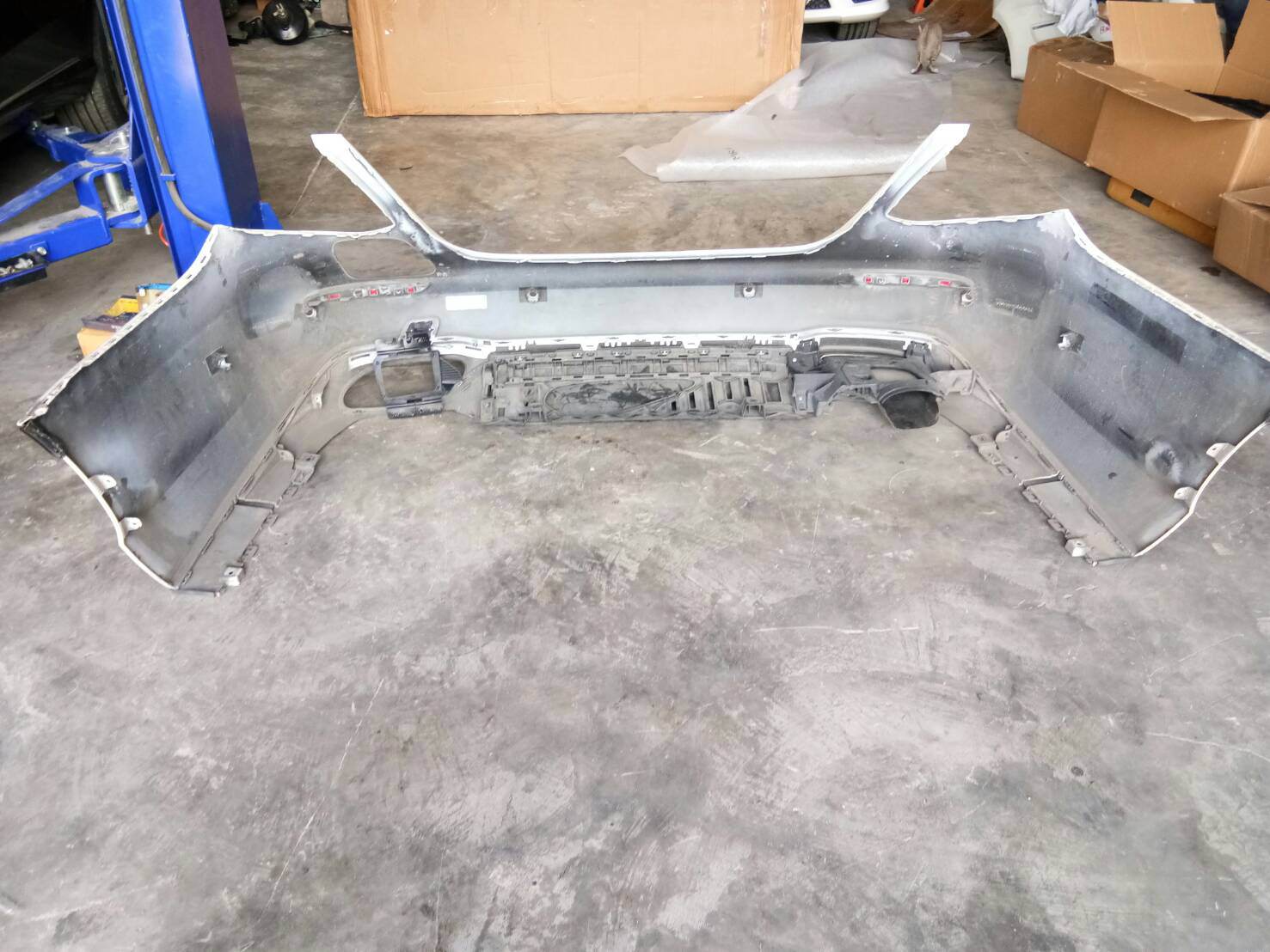 กันชนหลังBENZ W213