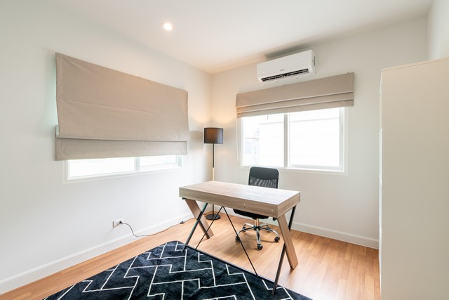 For Rent : Pakhlok, 2-Story Twin House, 3 bedrooms 3 bathrooms