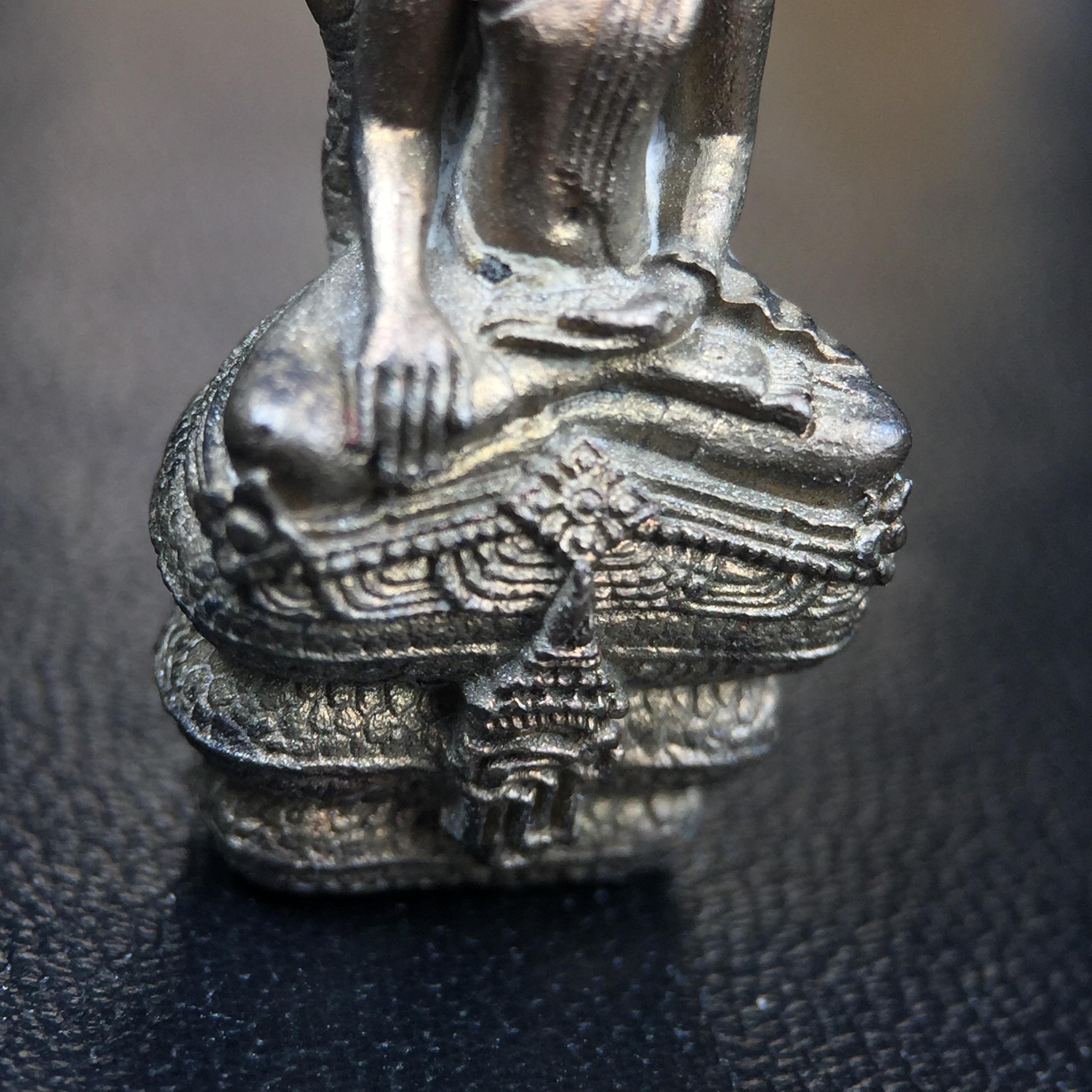 พระพุทธรูปนาคปรกปางมารวิชัย สธ. เนื่องวโรกาสสมเด็จพระเทพรัตนราชสุดาฯ ทรงเจริญพระชนมายุครบ 3 รอบ ปี2534 พระกริ่งนวโลหะ พิธีพุทธาภิเษก ณ วัดบวรนิเวศวิหาร โดยมีสมเด็จพระญาณสังวร สมเด็จพระสังฆราชเป็นองค์ประธาน(พิธีใหญ่ มวลสารดี พุทธศิลป์งดงาม)