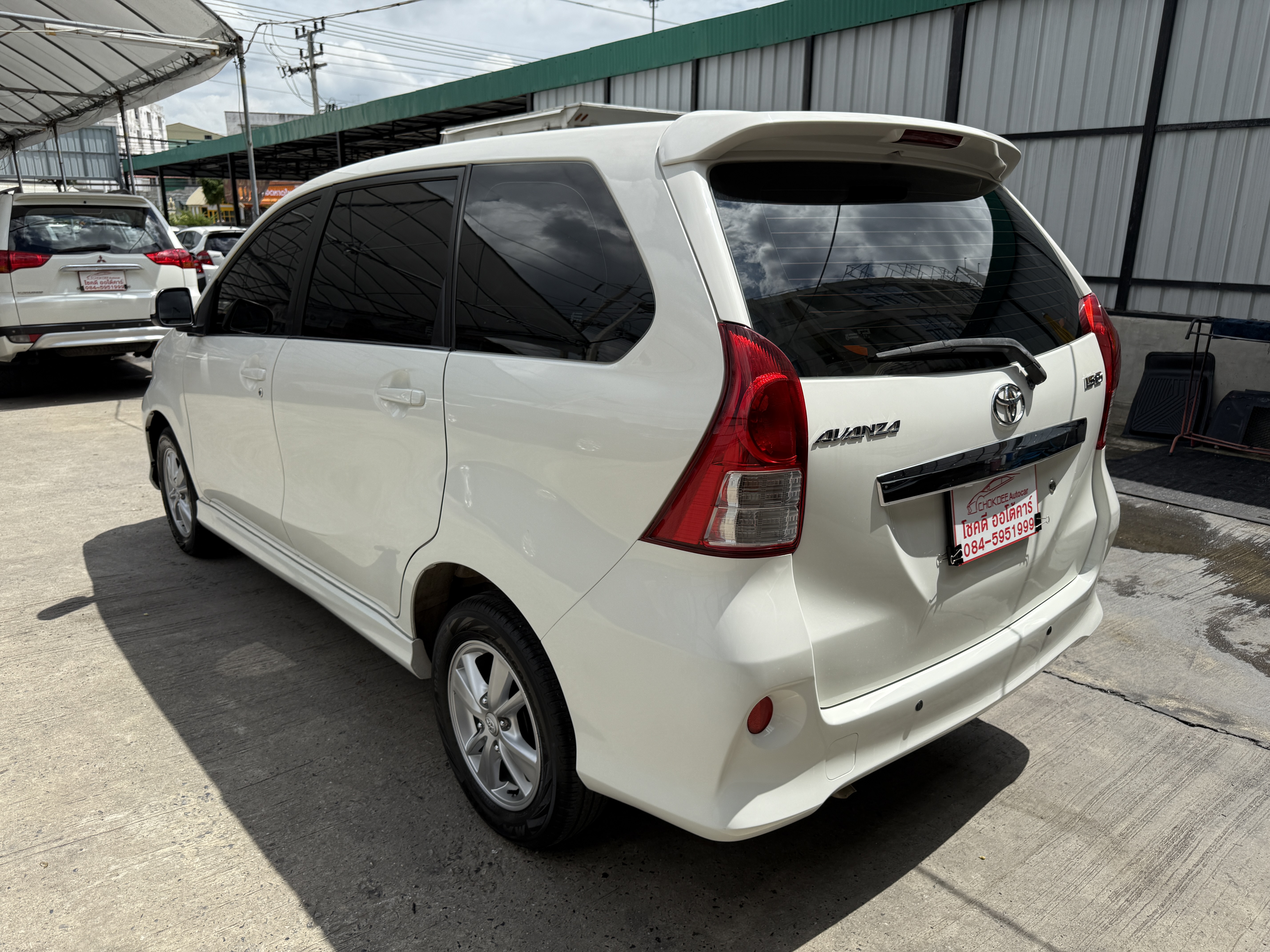 Toyota Avanza 1.5 S At 2013 ขาว