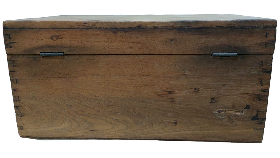 หีบไม้สัก งานเก่า ขนาด32*54*27cm