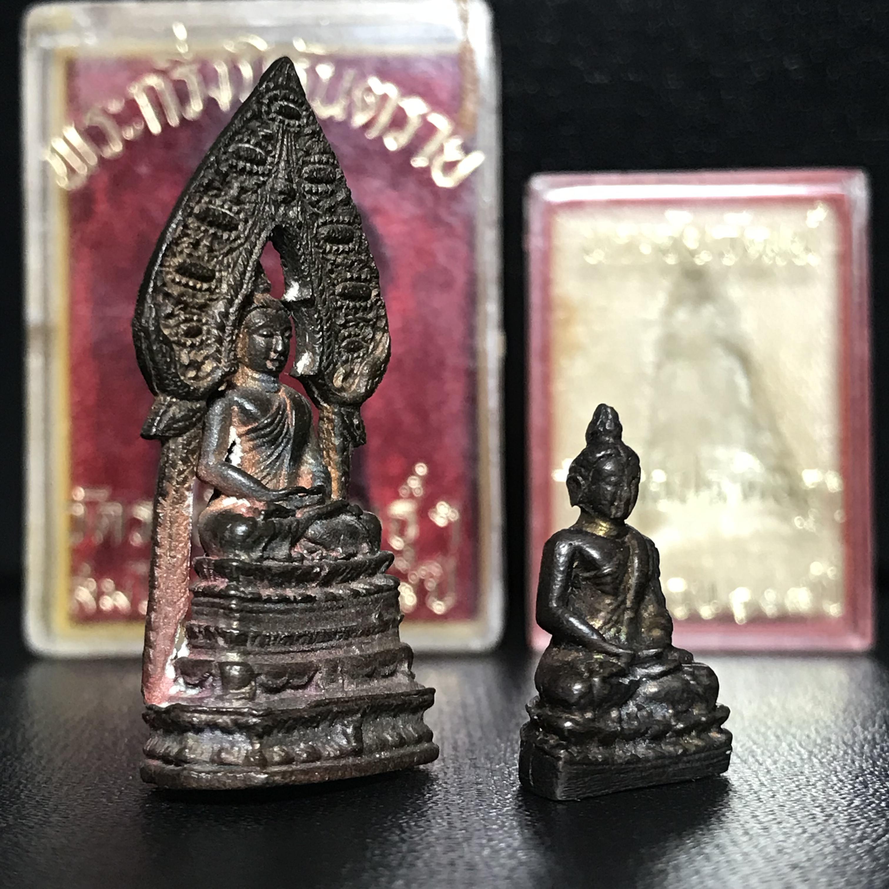 พระกริ่ง-พระชัยวัฒน์นิรันตราย สมโภชครบ108ปี วัดราชประดิษฐ์ ปี2515(ในหลวง ร.9 เสด็จเททอง)(1ใน999 องค์)