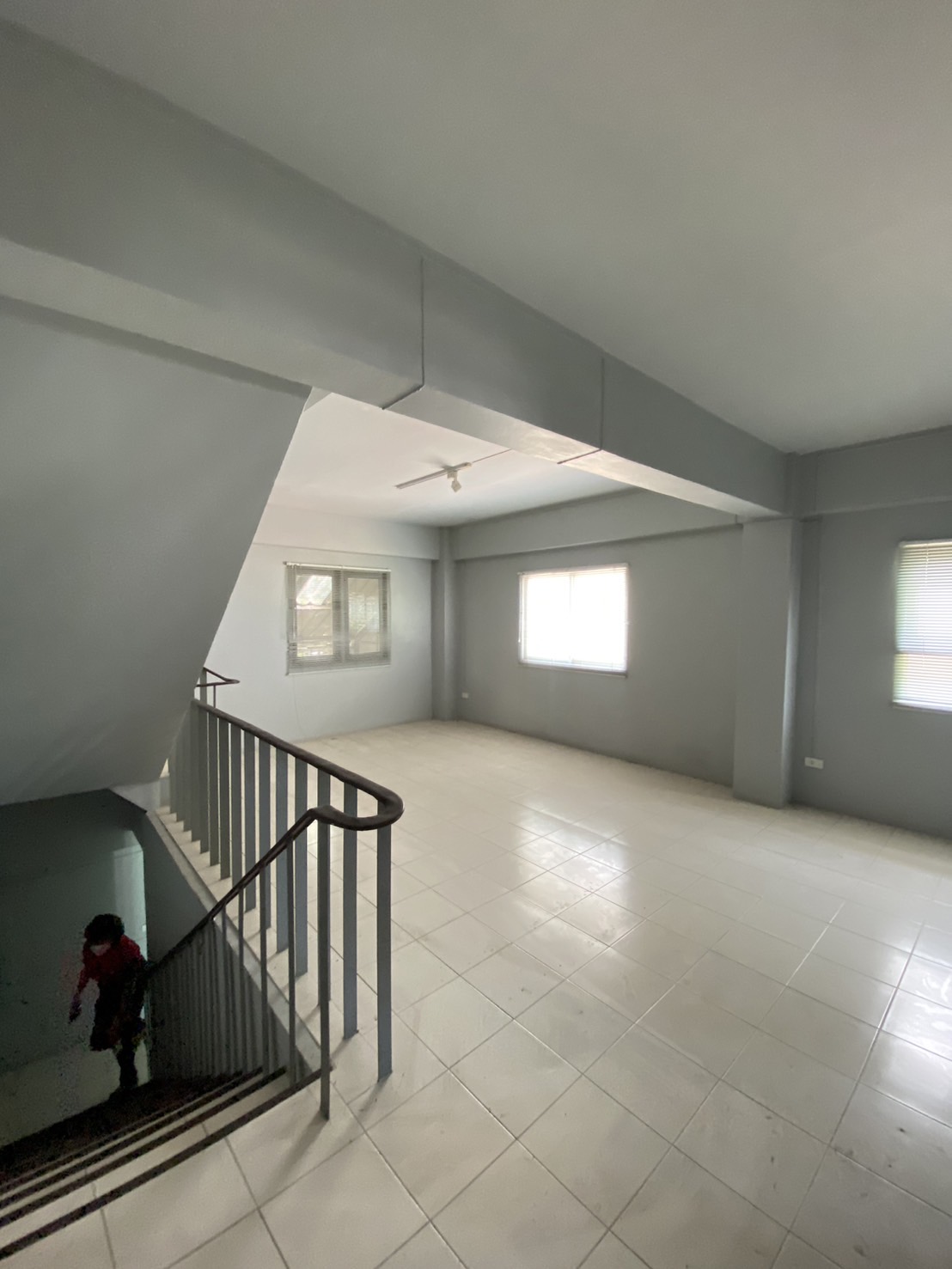 For Rent : Samkong, 4-Storey Commercial Building, 6 Bedrooms 3 Bathrooms