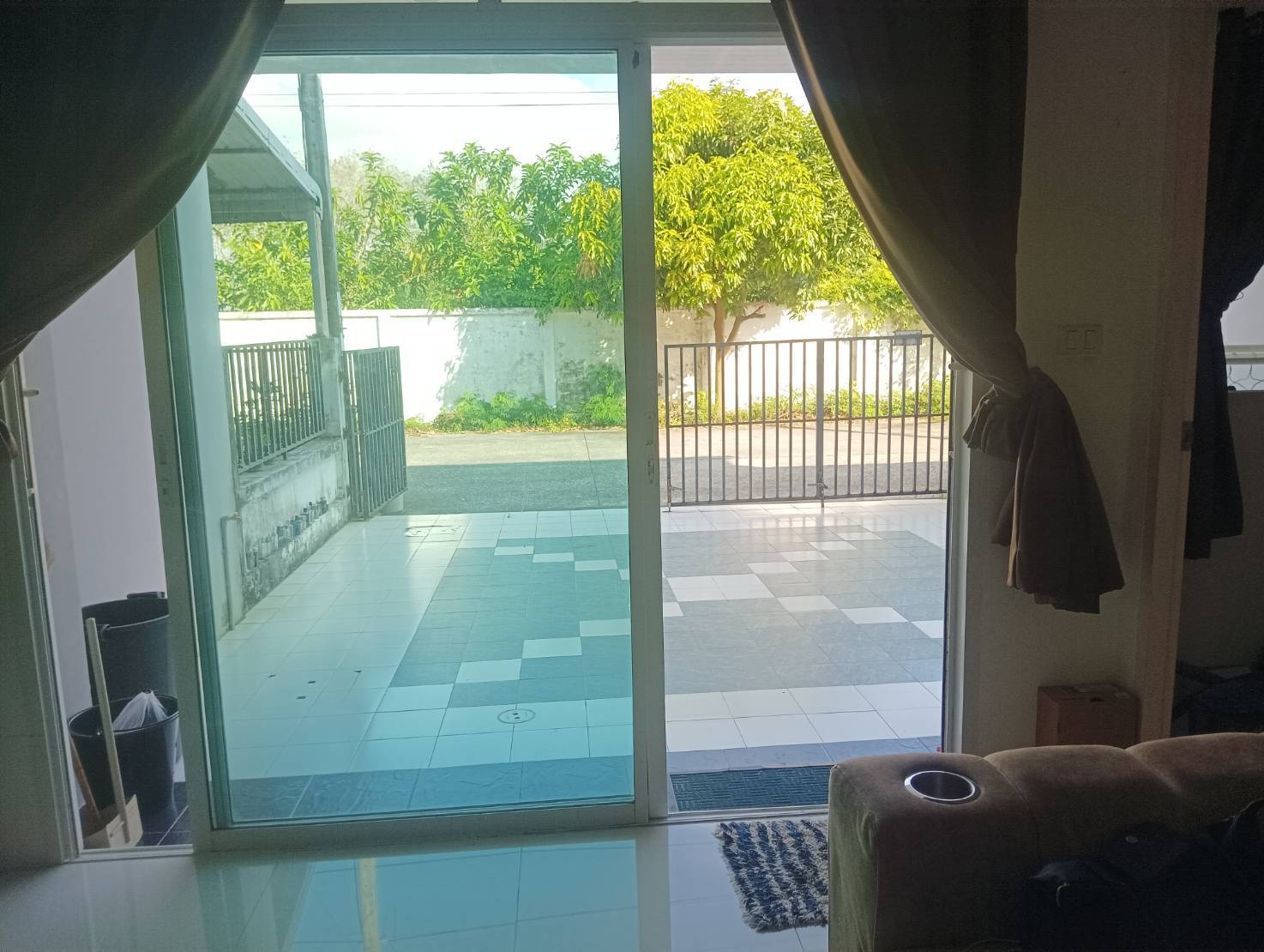 For Rent : Kohkaew, 2-Story Townhome, 3 Bedrooms 3 Bathrooms