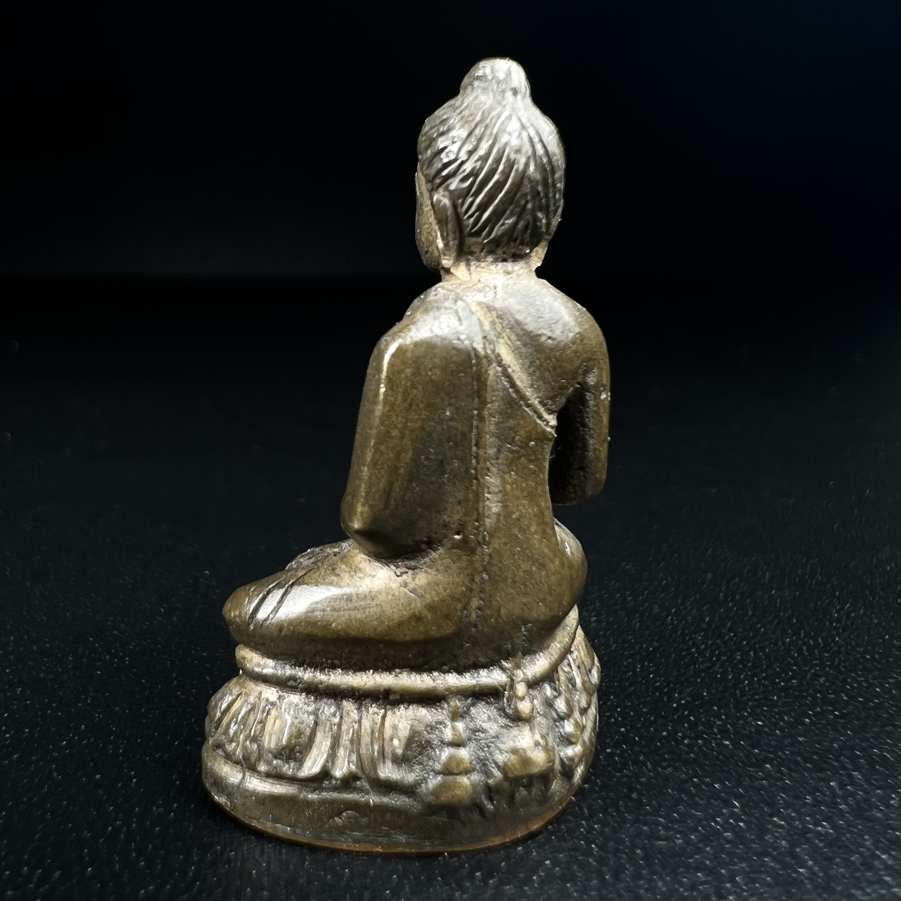 พระกริ่งวชิรมงกุฎ ฉลอง 100 ปี วัดมกุฎกษัติยาราม ปี 2511 "พิมพ์ใหญ่"(นิยมหายาก) เนื้อนวโลหะ(ในหลวง ร.9 เสด็จเททอง)(พิธีใหญ่ ปีลึก เกจิในยุคร่วมพิธี)