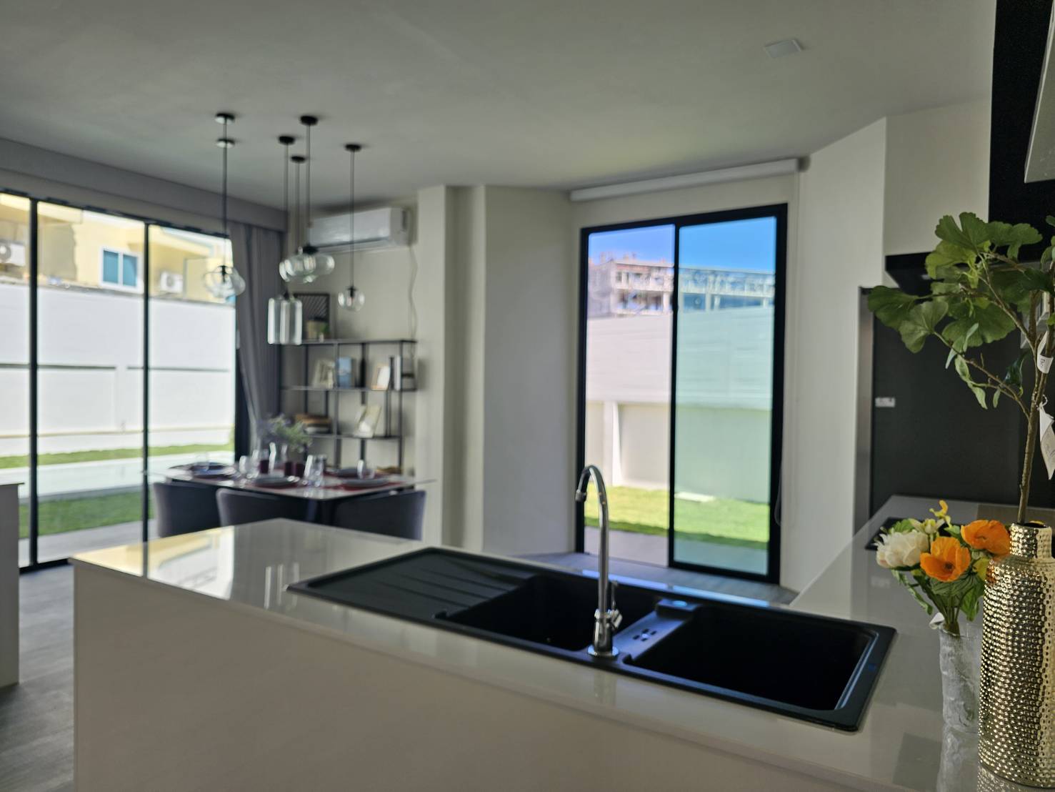 For Sales : Kathu, Private Pool Villa, 4 Bedrooms 2 Bathrooms