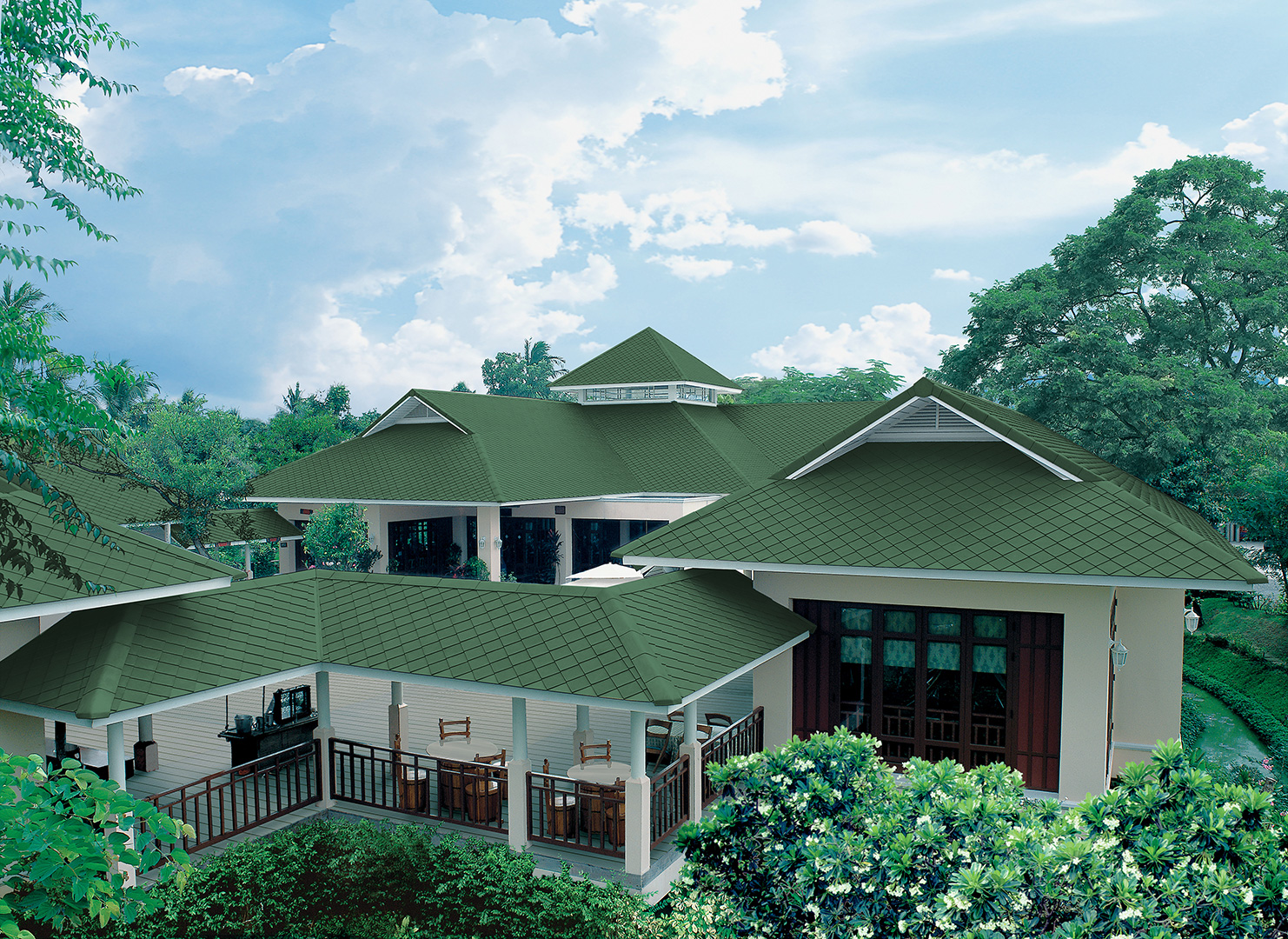 หลังคาไฟเบอร์ซีเมนต์ เอสซีจี รุ่นไอยร่า โอเรียนทอล 13 นิ้ว เอมเมอรัลด์ กรีน
