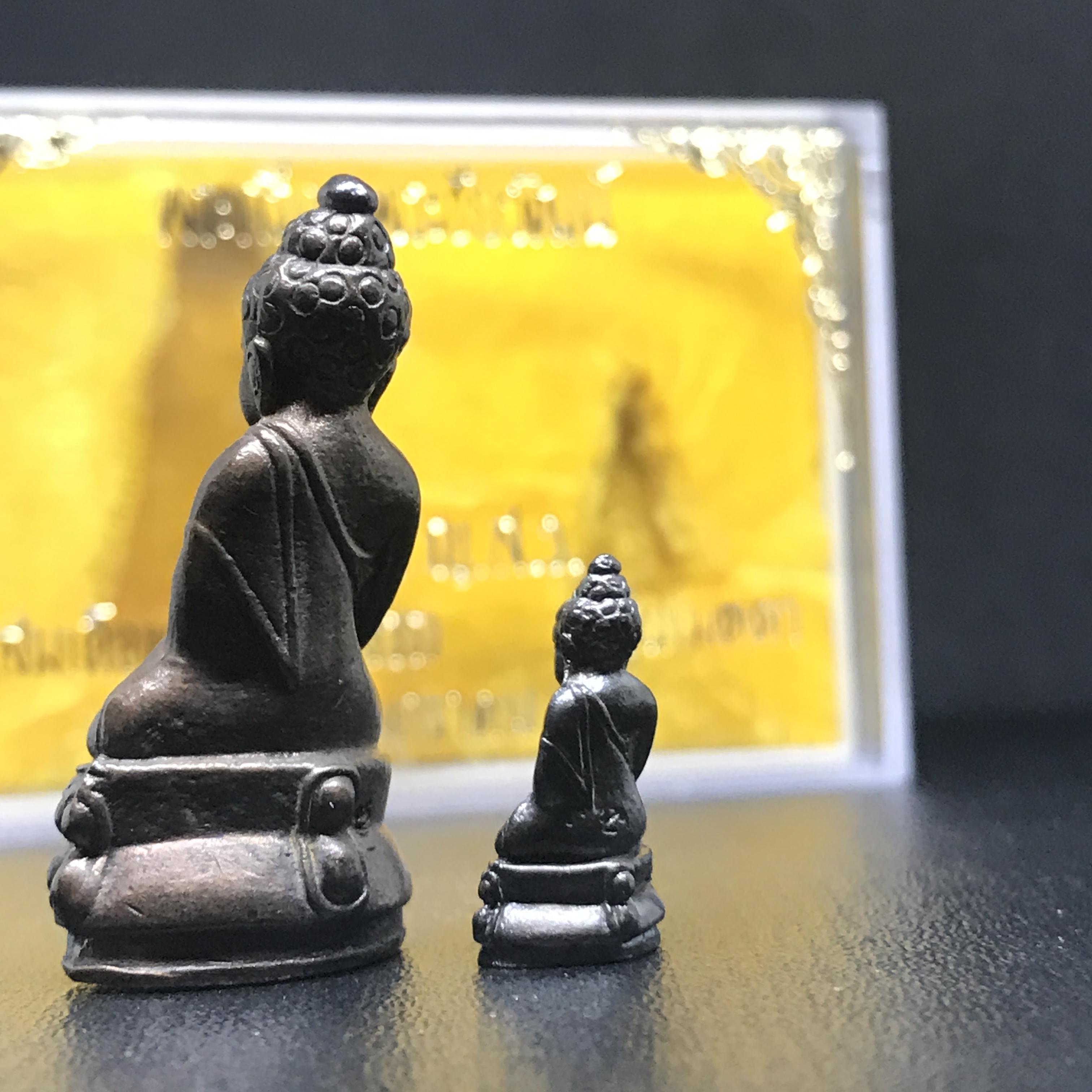 พระกริ่ง-พระชัยวัฒน์ รุ่นเมตตา ปี2529 วัดบวรนิเวศวิหาร เนื้อนวโลหะ(ในหลวงร.9เสด็จเททอง)(1ใน999ชุด)