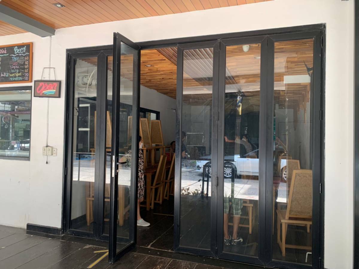 For Sale : Patong, Hotel @Bangla, 22 bedrooms, 1 restaurant, 1 office