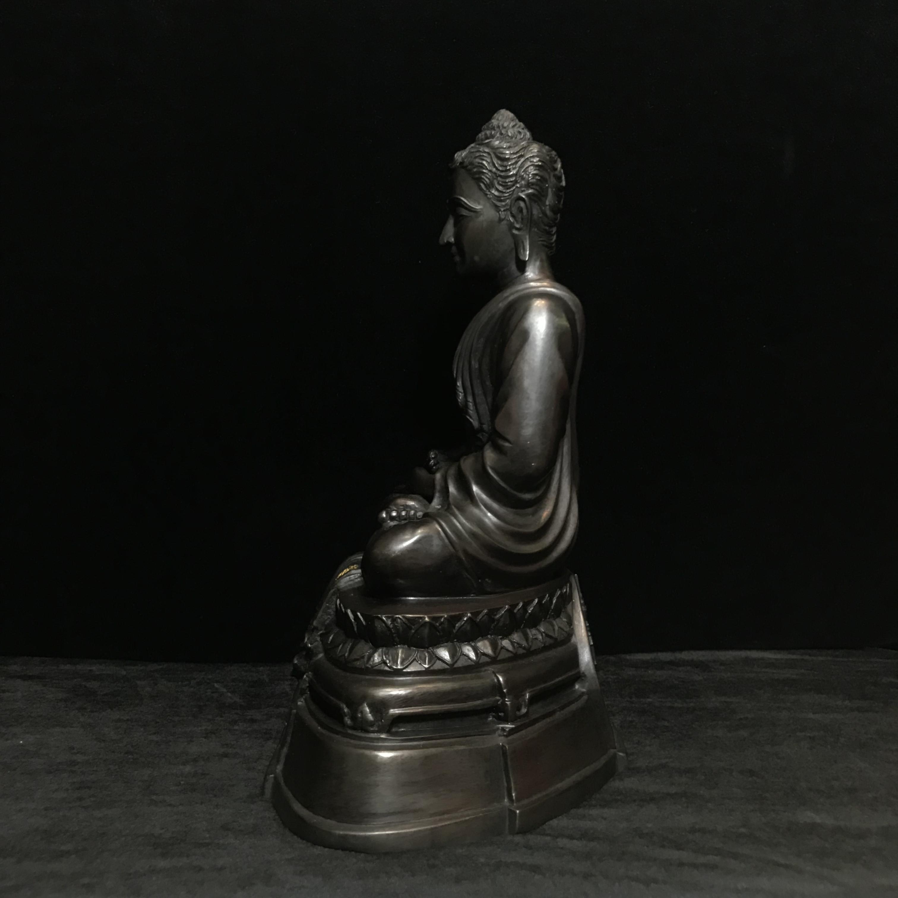 พระพุทธสิทธัตถศาสดา 100 ปี กรมบัญชีกลาง พ.ศ.2533(รุ่นแรก) เนื้อโลหะสำริด รมมันปู หน้าตัก 5.9 นิ้ว (พิธีใหญ่ ศิลป์สวย หายาก)