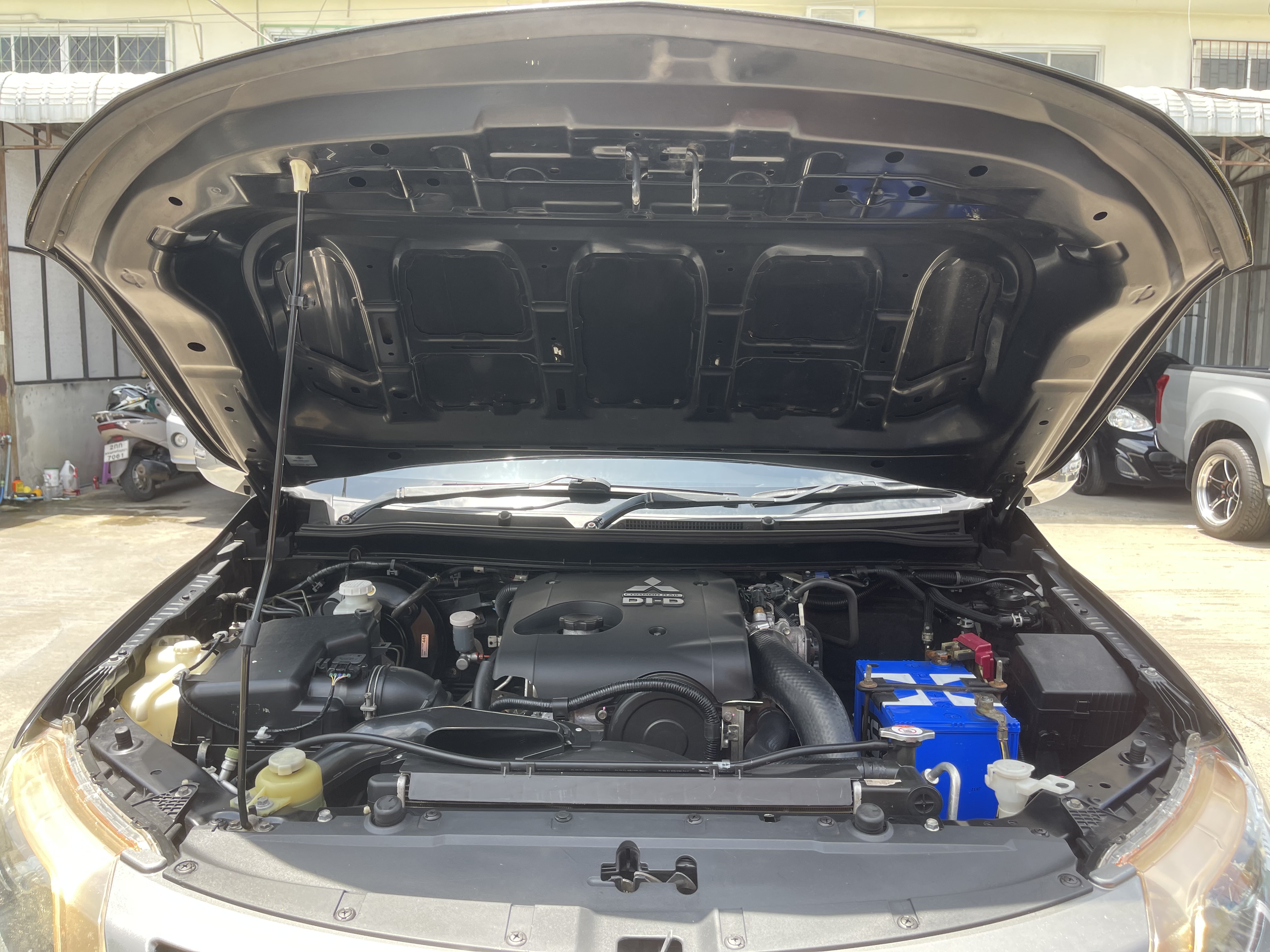 Mitsubishi Triton All New Cab 2.5 GLX 2018 ดำ