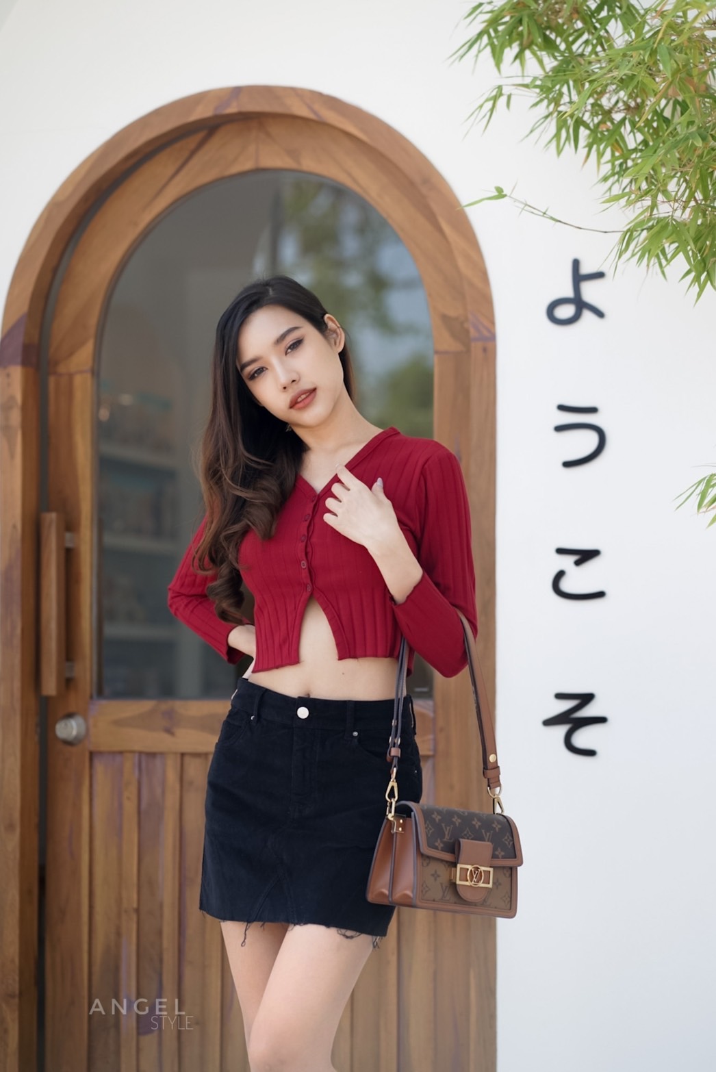 ร่องกระดุมแขนยาว