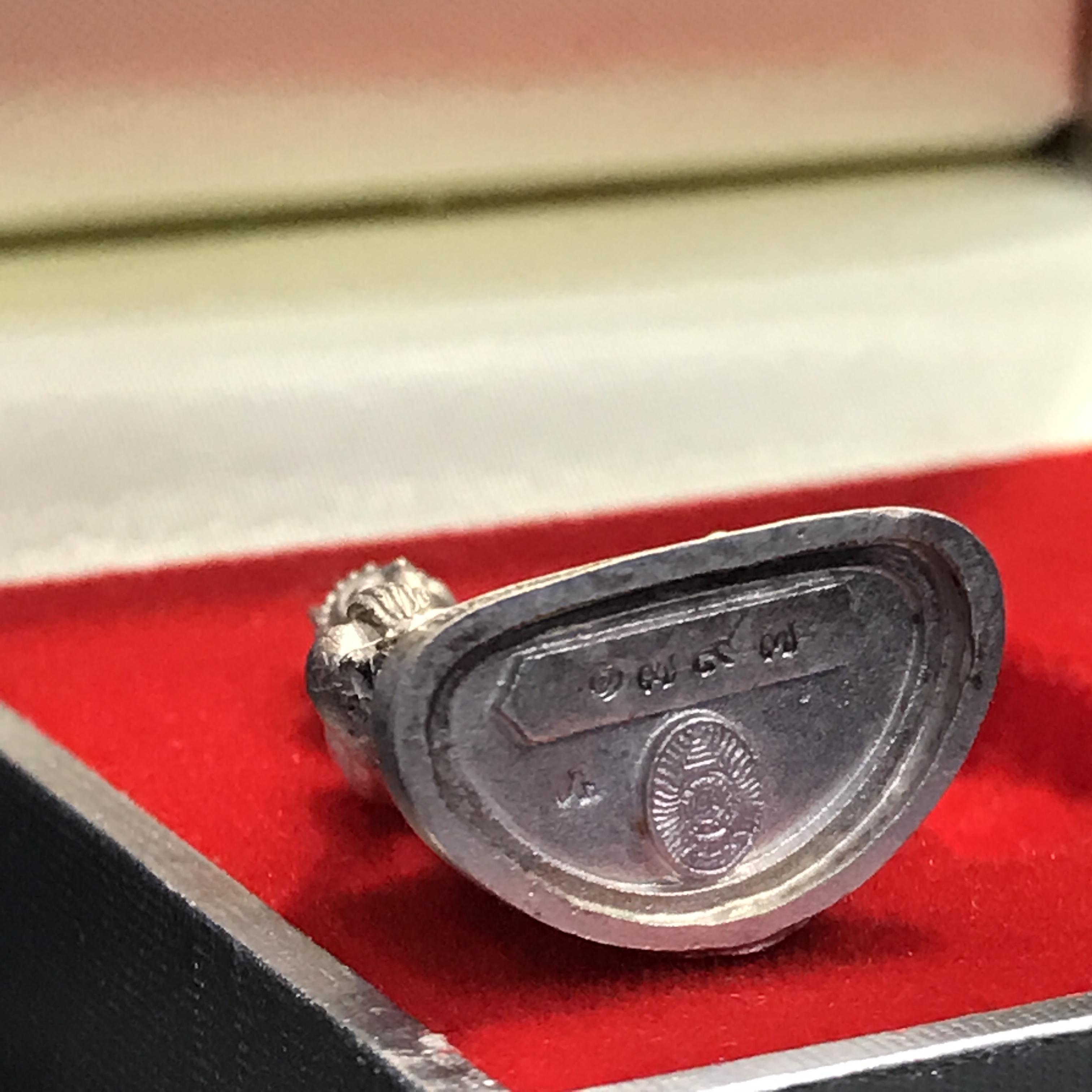 พระกริ่งพระพุทธนวราชบพิตร ปี2540 เนื้อเงินพร้อมกล่องบรรจุเดิม