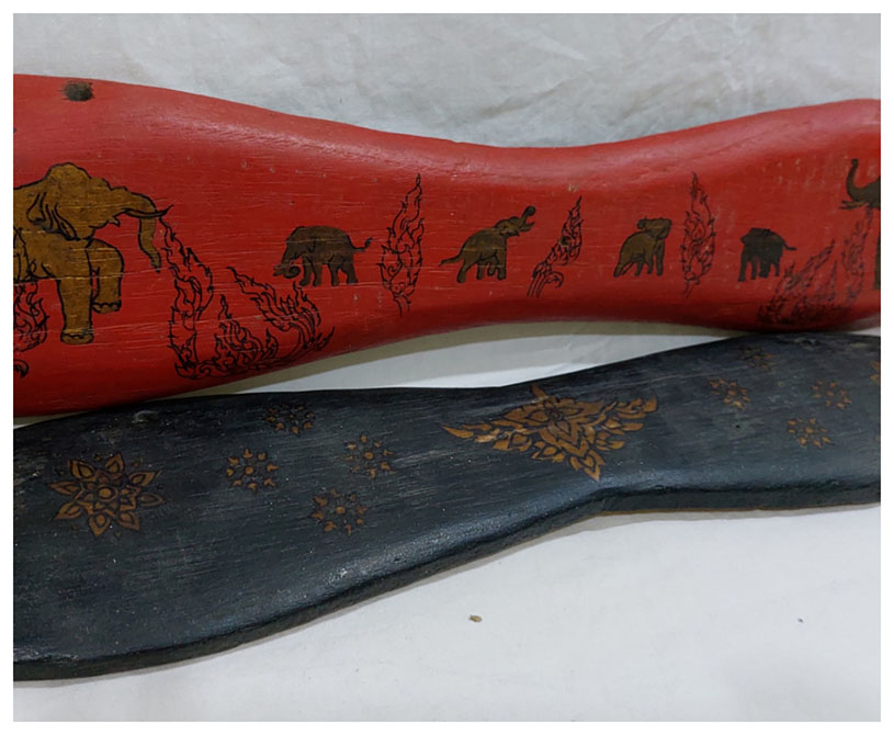 แผ่นไม้เก่าเขียนลาย 2ชิ้น