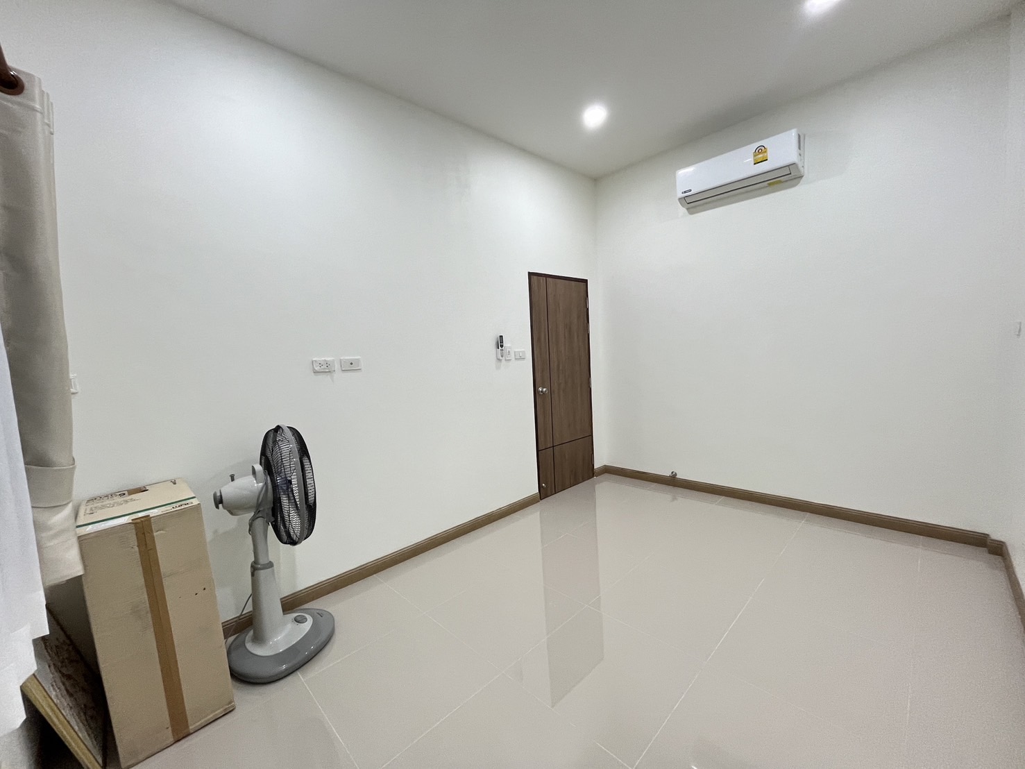 For Rent : Chalong, One-story townhome, 3 bedrooms 2 bathrooms