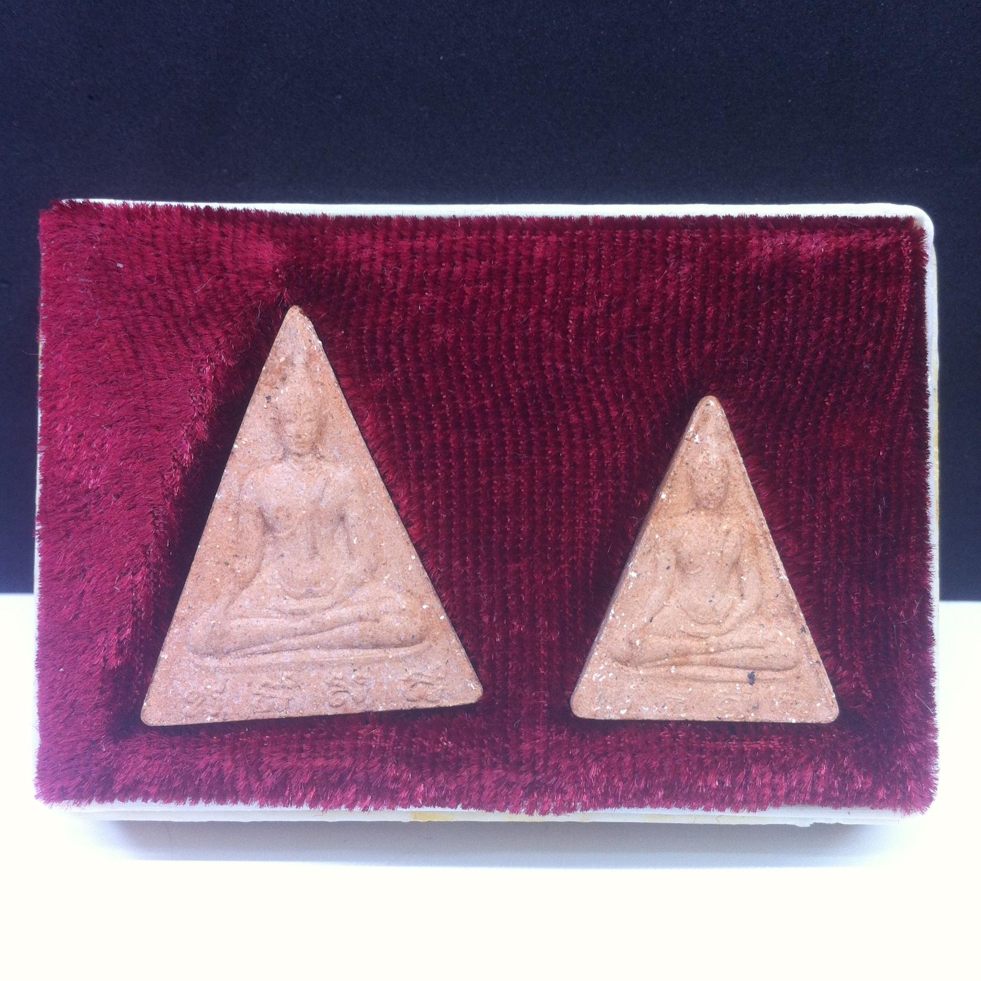 พระสมเด็จนางพญา ส.ก. พิมพ์ใหญ่-เล็ก ปี2519 วัดบวรนิเวศวิหาร