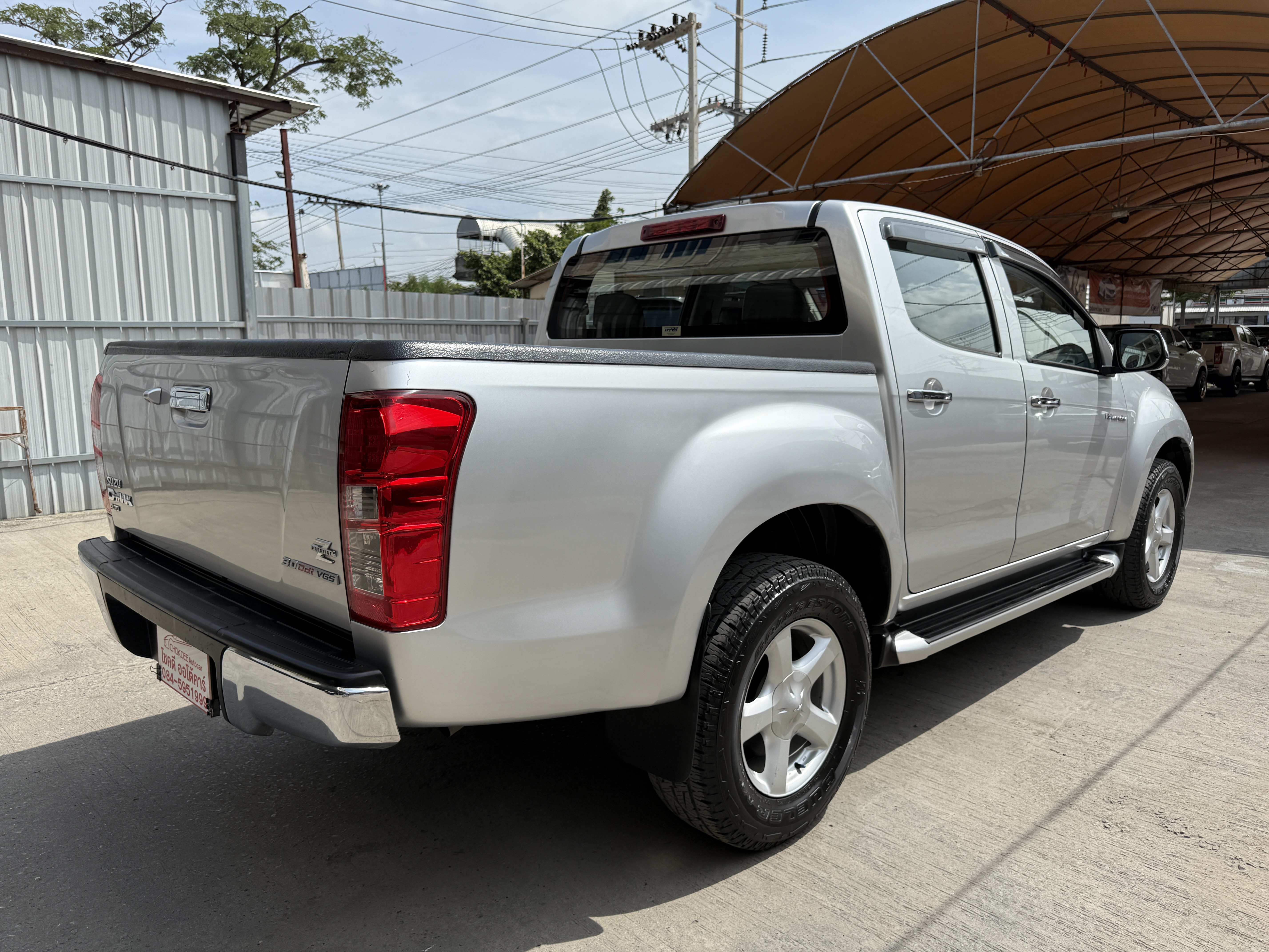 Isuzu Dmax All New 4ประตู Hilander 3.0 Vgs Z Prestige Navi At 2012 เงิน