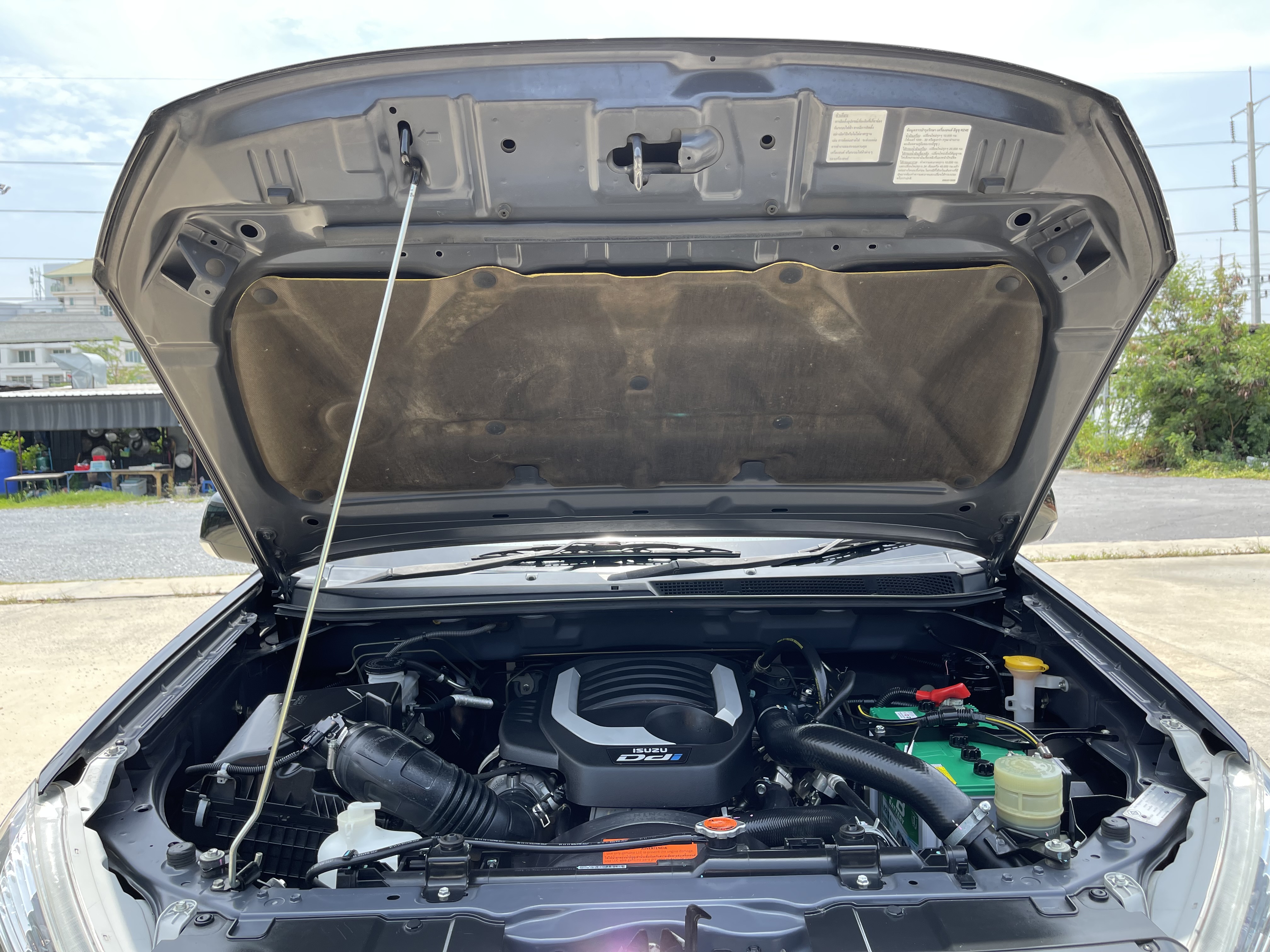 Isuzu Dmax All New 4ประตู Hilander 1.9 L 2017 ดำ