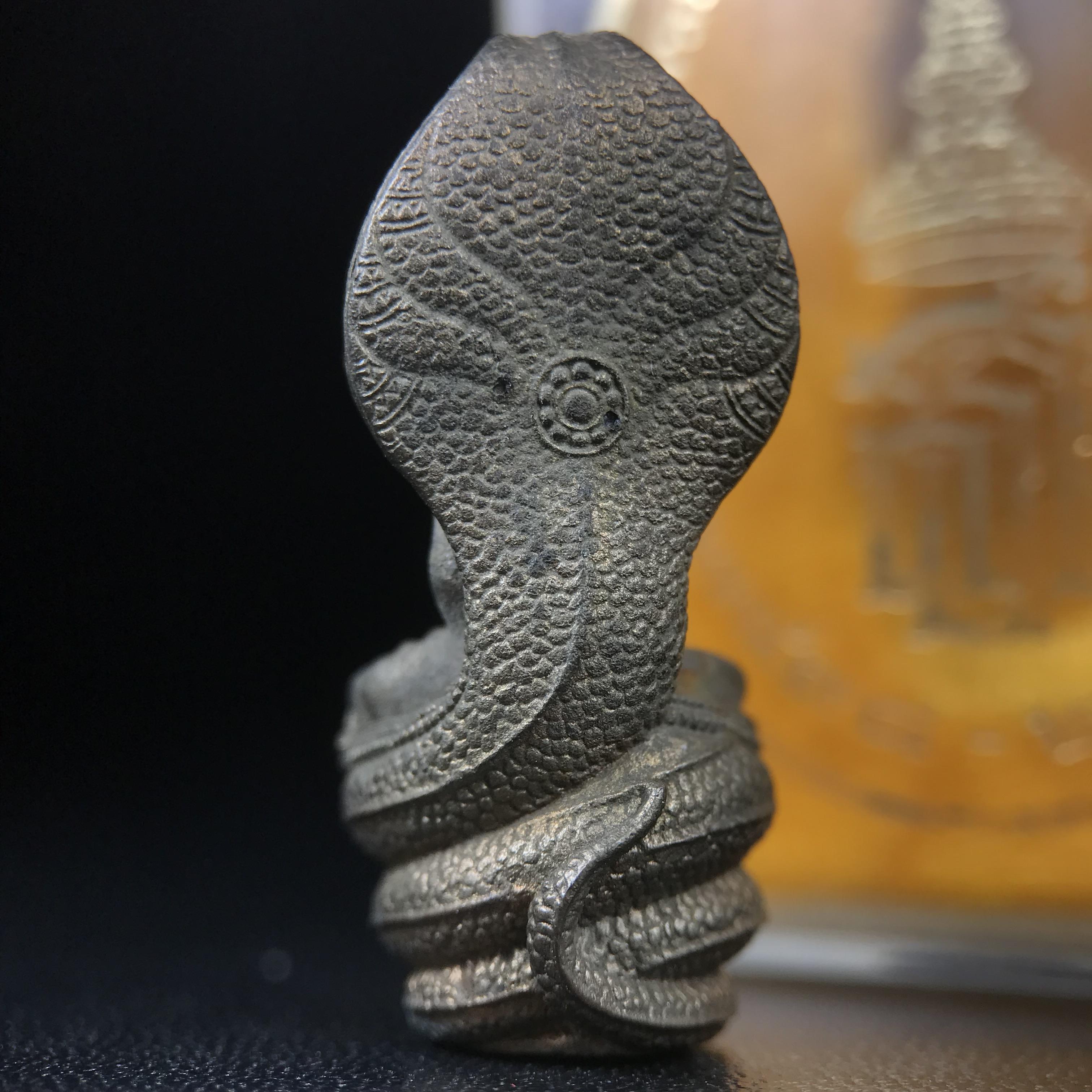 พระพุทธรูปนาคปรกปางมารวิชัย สธ. เนื่องวโรกาสสมเด็จพระเทพรัตนราชสุดาฯทรงเจริญพระชนมายุครบ 3รอบ ปี2534 พระกริ่งนวโลหะ พิธีพุทธาภิเษก ณ วัดบวรนิเวศวิหาร โดยมีสมเด็จพระญาณสังวรสมเด็จพระสังฆราชเป็นองค์ประธาน(พิธีใหญ่ มวลสารดี พุทธศิลป์งดงาม)อุดมวลสารผงจิตรลดา