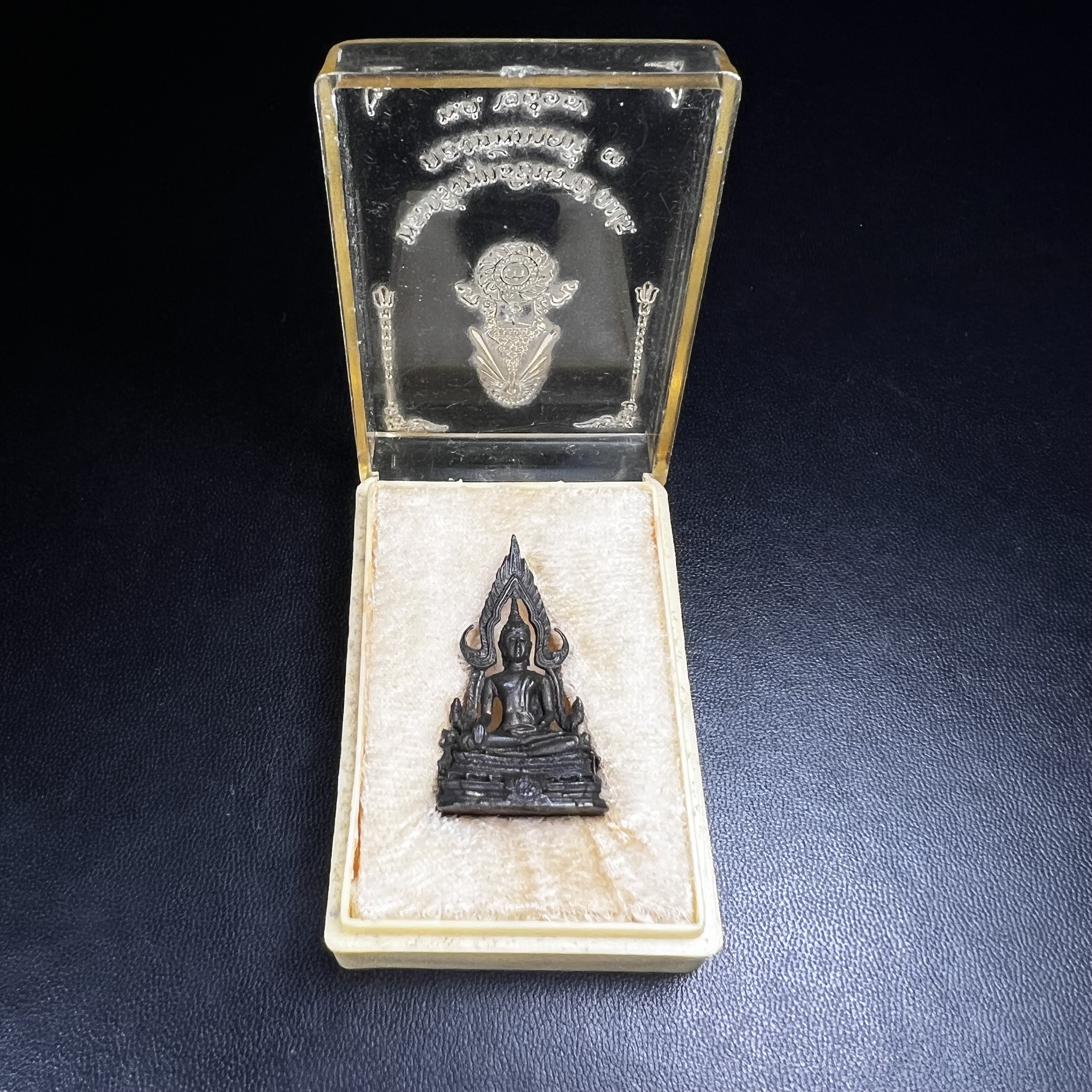 กริ่งพระพุทธชินราช ภปร. กองทัพภาคที่3จัดสร้าง ปี2517 เนื้อนวโลหะกล่องเดิม(คัดสภาพสวย)(หายาก)(ในหลวง ร.9 เสด็จในพิธี)พิธีมหาพุทธาภิเษกยื่งใหญ่โดยพระคณาจารย์ชื่อดังในยุคนั้นร่วมปลุกเสก 7วัน7คืน*** หลวงปู่โต๊ะ วัดประดู่ฉิมพลี ร่วมปลุกเสก***