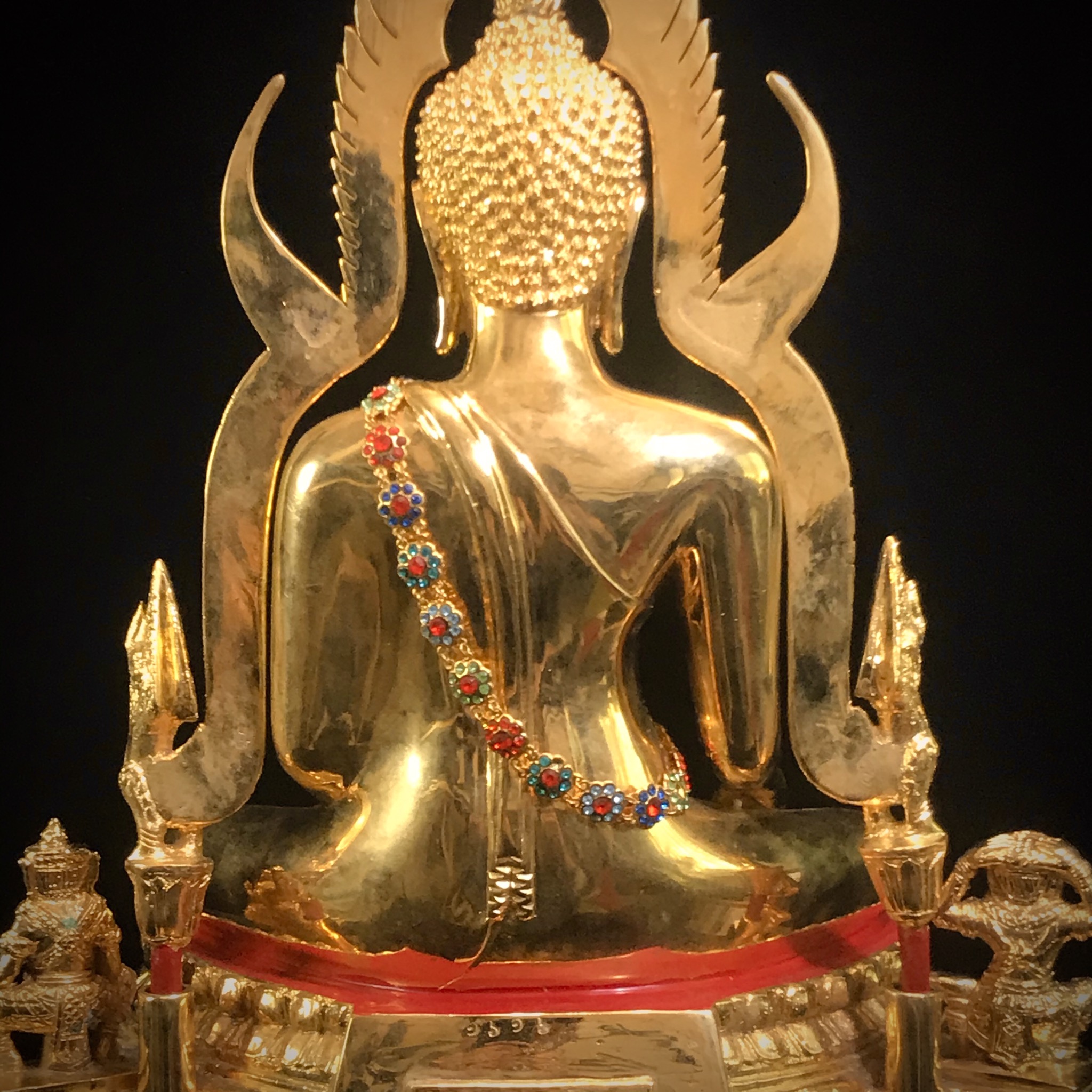 พระพุทธชินราช ภปร. รุ่นปฎิสังขรณ์ ปี2531 หน้าตัก 9นิ้ว กะไหล่ทอง(พร้อมตู้ครอบ) งานลุงจ่าทวีบูรณเขตต์ (สวยหายากนิยม)