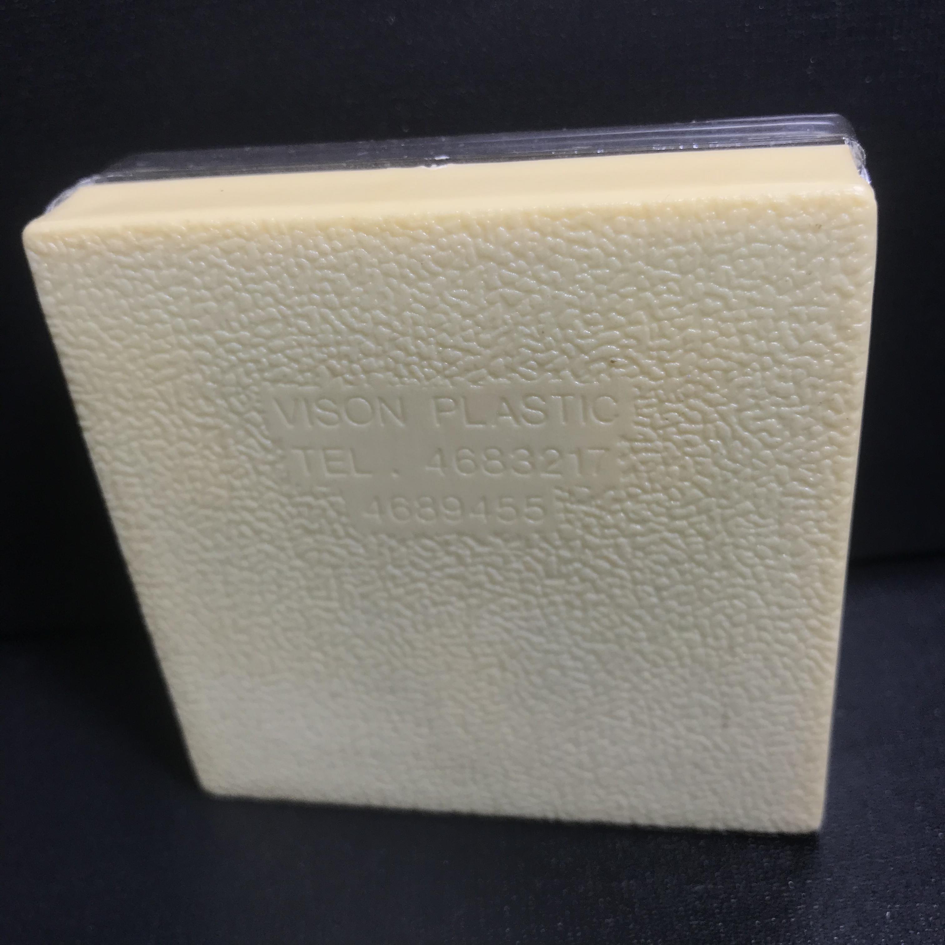 พระแก้วมรกต หลัง ภปร. เนื้อผง ปี2530 พระดี พิธีใหญ่ ประกอบพิธีพุทธาภิเษกพร้อมกับพิธีพระกริ่งปวเรศ ปี2530 วัดบวรนิเวศและวัดพระแก้ว(ครบชุดสามฤดูกล่องเดิมครบ)หายาก