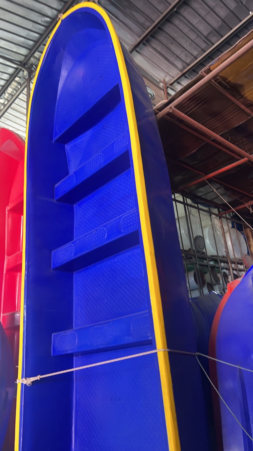 เรือท้องแบนท้ายตัด รุ่น 10