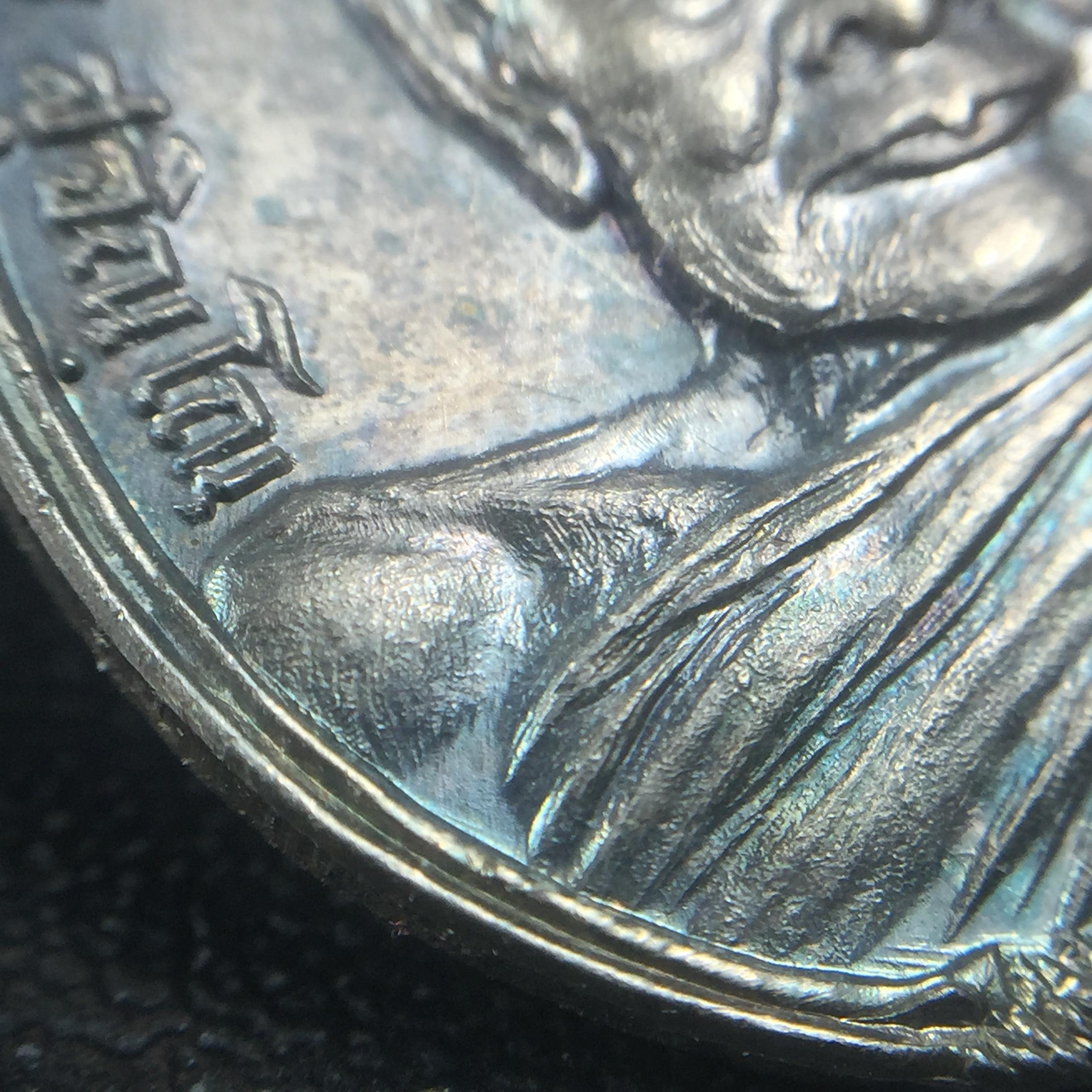 หลวงปู่แหวน วัดดอยแม่ปั๋ง รุ่นสร้างตึกโรงพยาบาล ปี 2521 หลัง ภปร.(ใหญ่) เนื้อเงิน(บล็อกนิยม)(คัดสวยสภาพผิวเดิมสวยครบสมบูรณ์(หายาก)