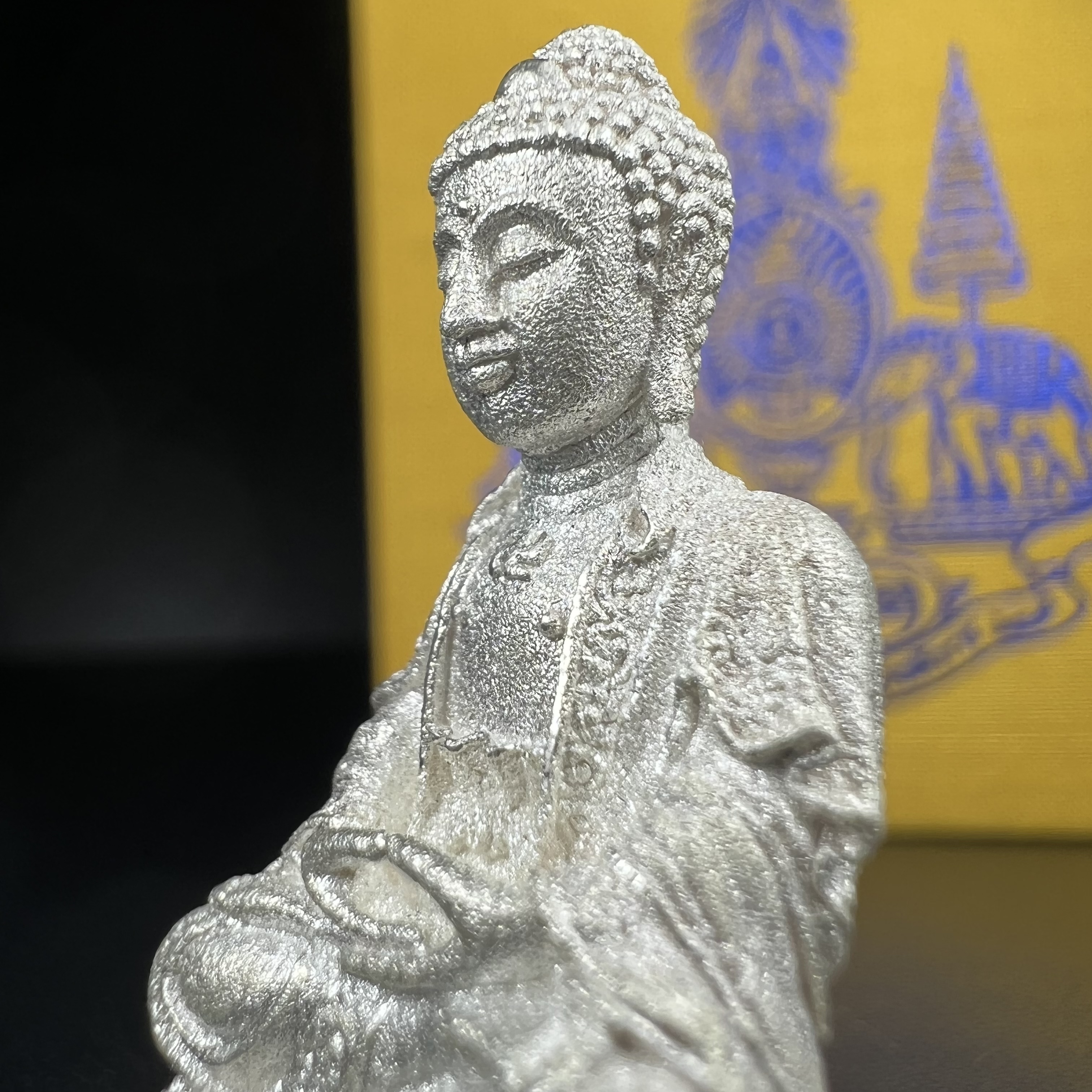 พระกริ่งจีน "ต้าเยิ่นถะ" (เนื้อเงิน) รุ่น กาญจนาภิเษก ครองราชย์ 50 ปี วัดบวรนิเวศวิหาร ปี2538 (คัดสภาพสวยเดิม พิธีใหญ่ พุทธศิลป์งดงาม)1 ใน 6001 องค์