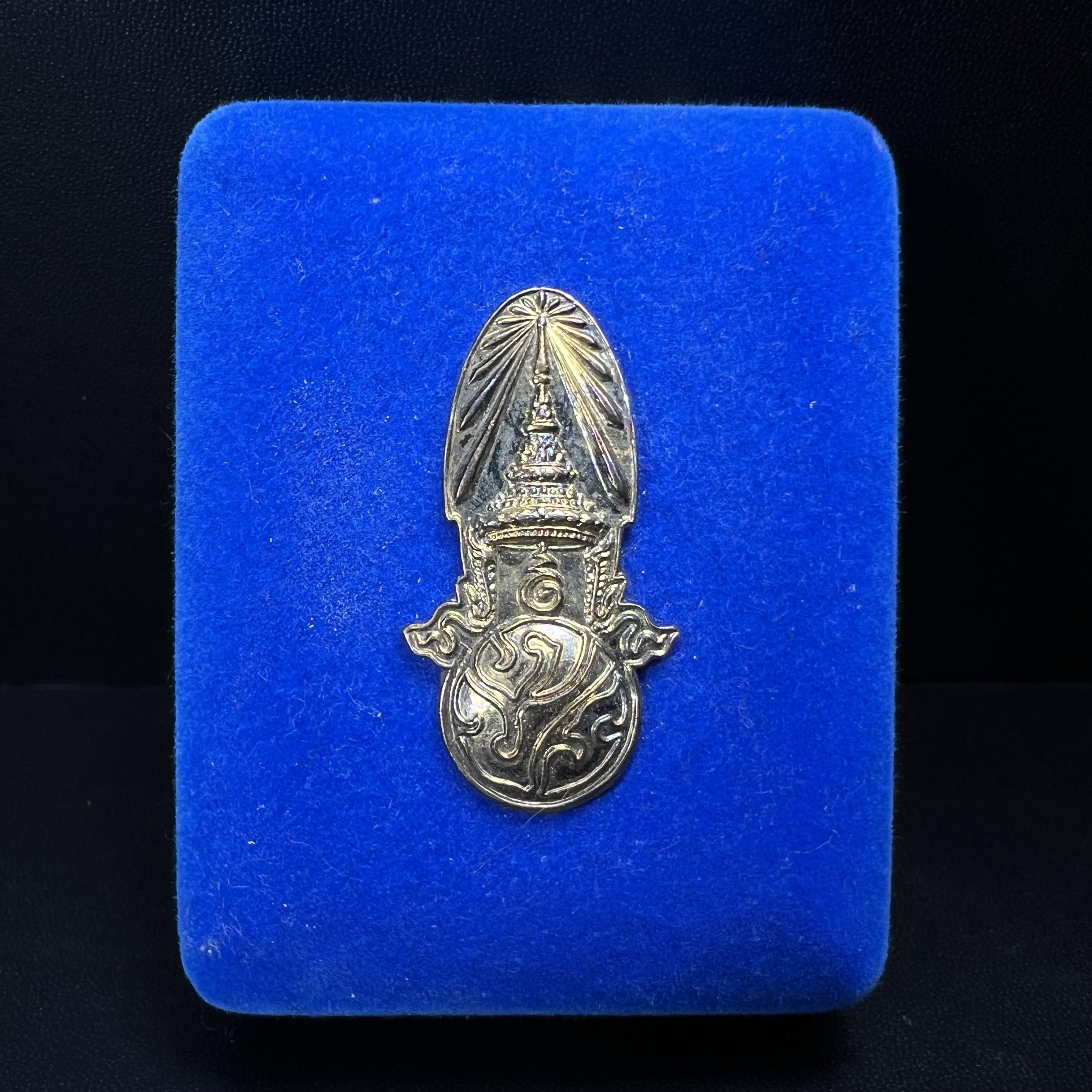 พระกริ่ง-พระชัยวัฒน์ นวราชบพิตร วัดตรีทศเทพ ปี 2530 เนื้อนวโลหะ(1ใน 500 ชุด สุดหายาก)จัดสร้างในวาระพระบาทสมเด็จพระเจ้าอยู่หัวรัชกาลที่ 9 เจริญพระชนมพรรษา 5 รอบนักษัตริย์(ในหลวงรัชกาลที่9เสด็จเททอง) (สภาพสวยครบสมบูรณ์))พิธีใหญ่ รุ่นยอดนิยม