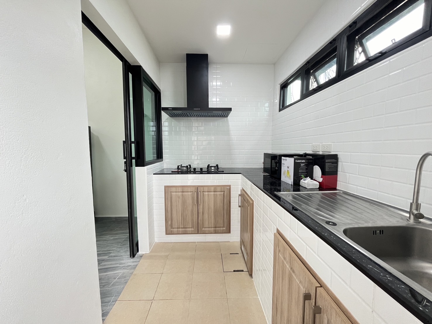 For Rent : Chalong, One-story townhome, 3 bedrooms 2 bathrooms