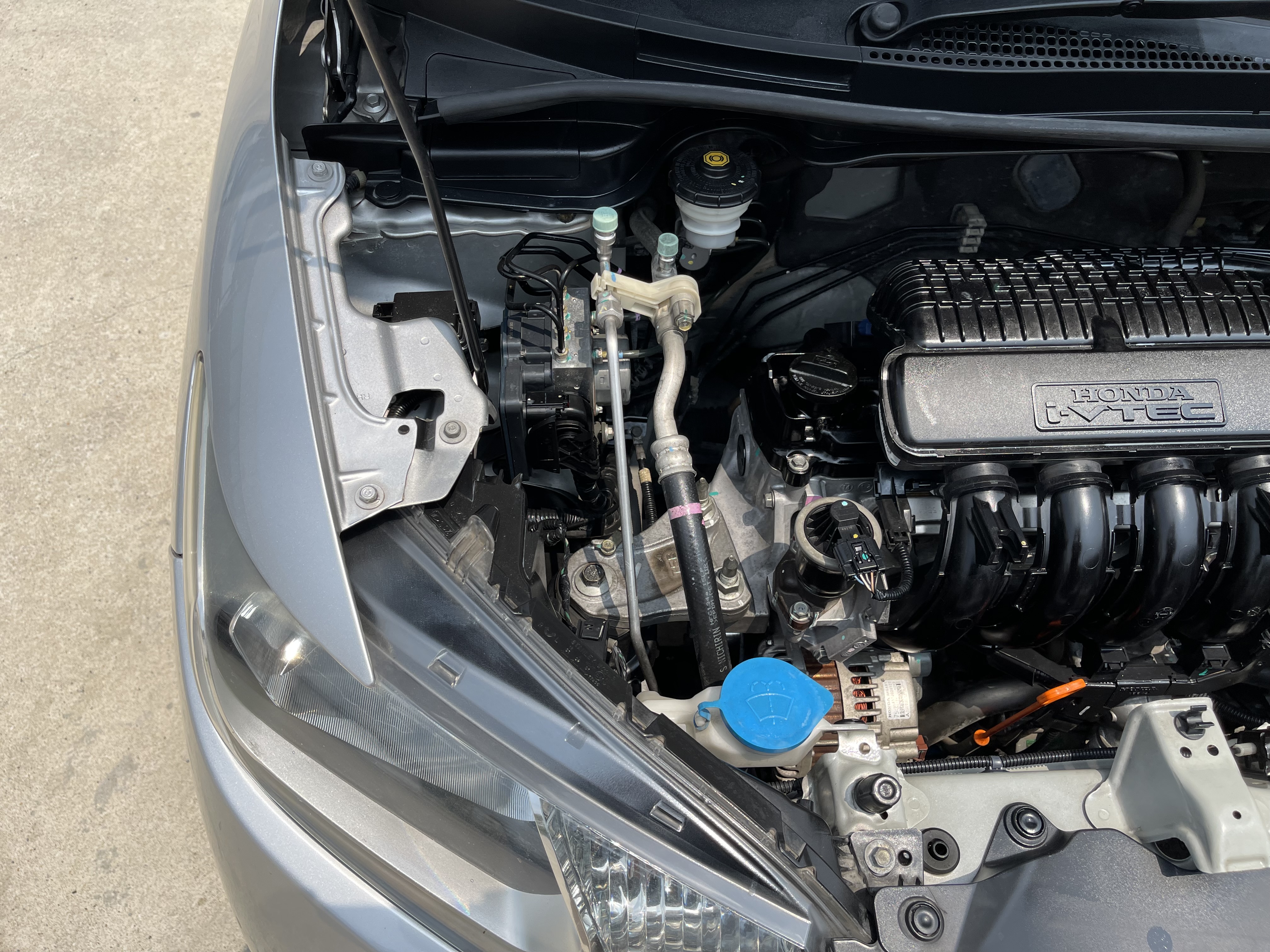 Honda Jazz 1.5 SV At 2015 เงิน