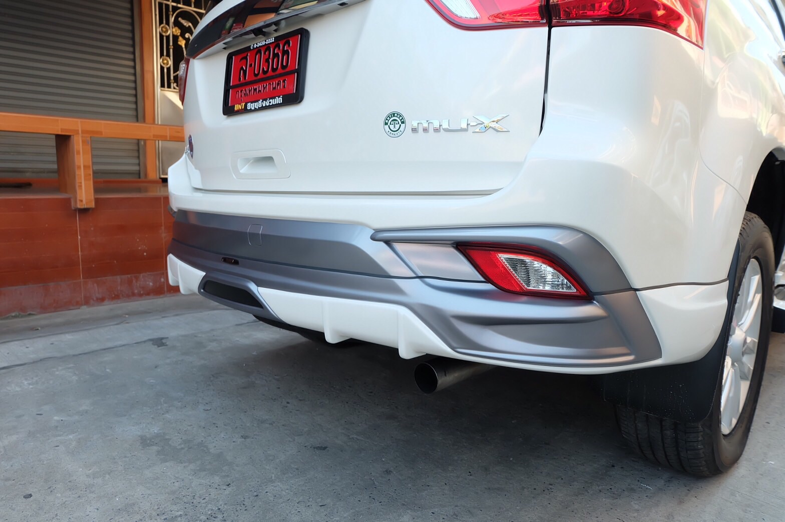 Isuzu MU-X 2017 Amotriz Bodykits