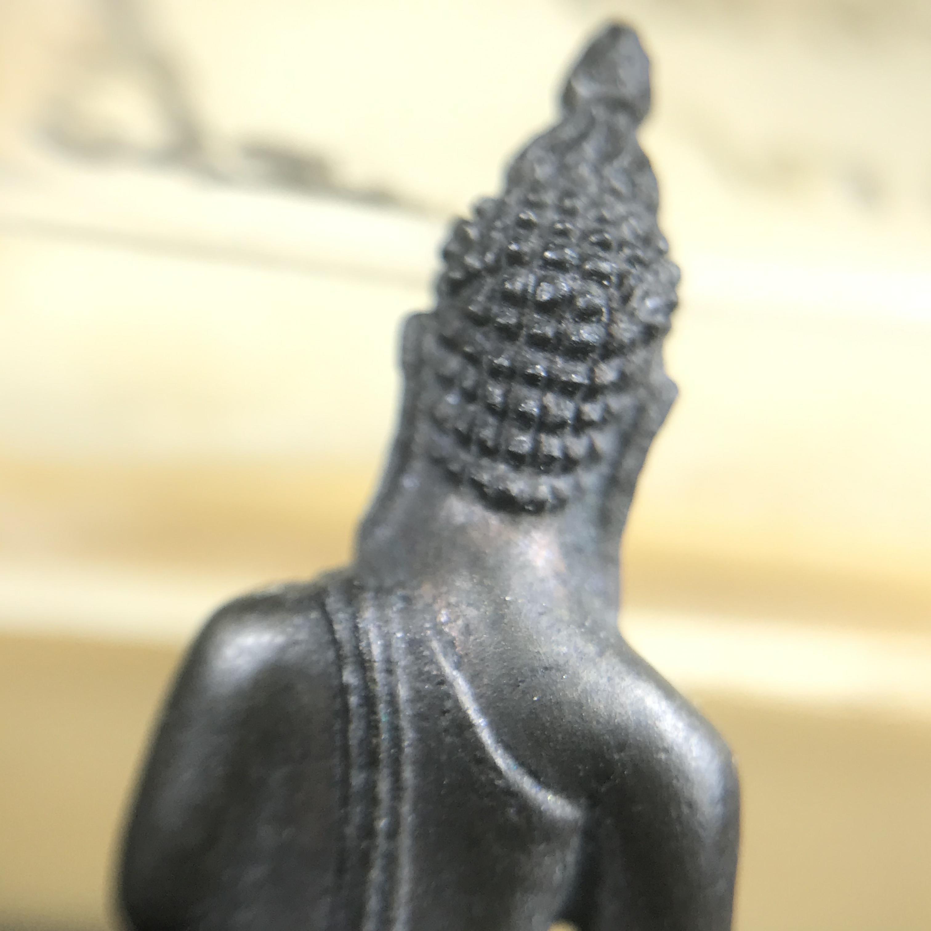 พระกริ่งไพรีพินาศ(รุ่นแรก สมเด็จพระญาณสังวร) วัดเพชรวราราม รุ่นเขาค้อ เนื้อนวโลหะ ตอกโค้ต ปี2520 จ.เพชรบูรณ์(1ใน2309 องค์)