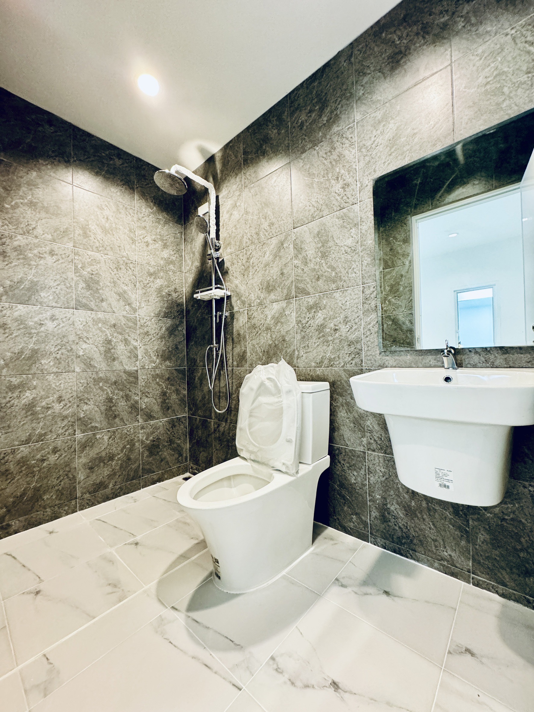 For Sale : Bypass, One-story semi-detached house, 3 Bedrooms 2 Bathrooms