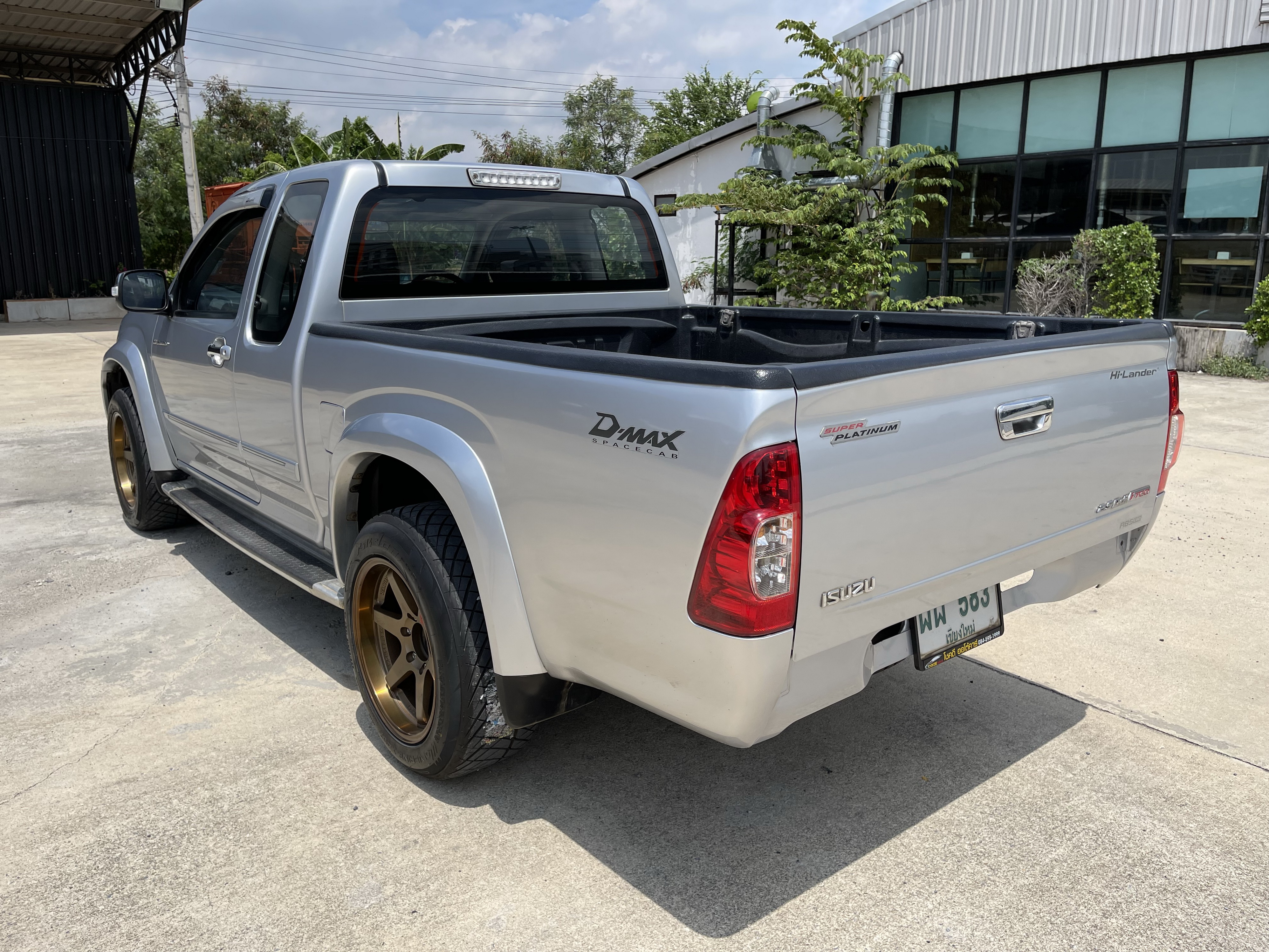 Isuzu Dmax Cab Hilander 2.5 Abs 2010 เงิน