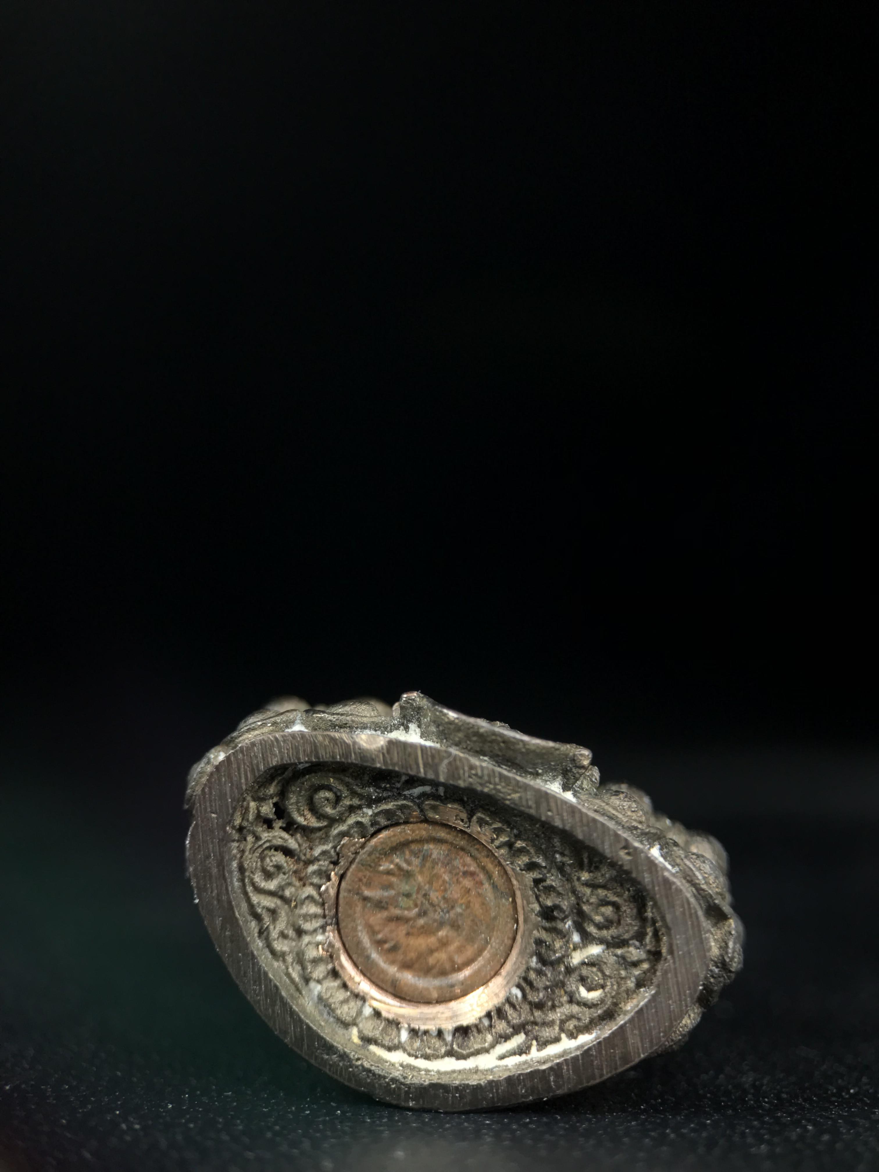 พระกริ่งศิรากาศ ภปร.(พระกริ่งคุ้มเกล้า)วัตถุมงคล"คุ้มเกล้าฯ" มูลนิธิ “คุ้มเกล้า” ในพระบรมราชูปถัมภ์ จัดสร้าง โรงพยาบาลภูมิพล เนื้อนวโลหะ(พิมพ์หน้าไทย)(ในหลวงรัชกาลที่9เสด็จเททอง)(พิธีใหญ่)(นิยม)