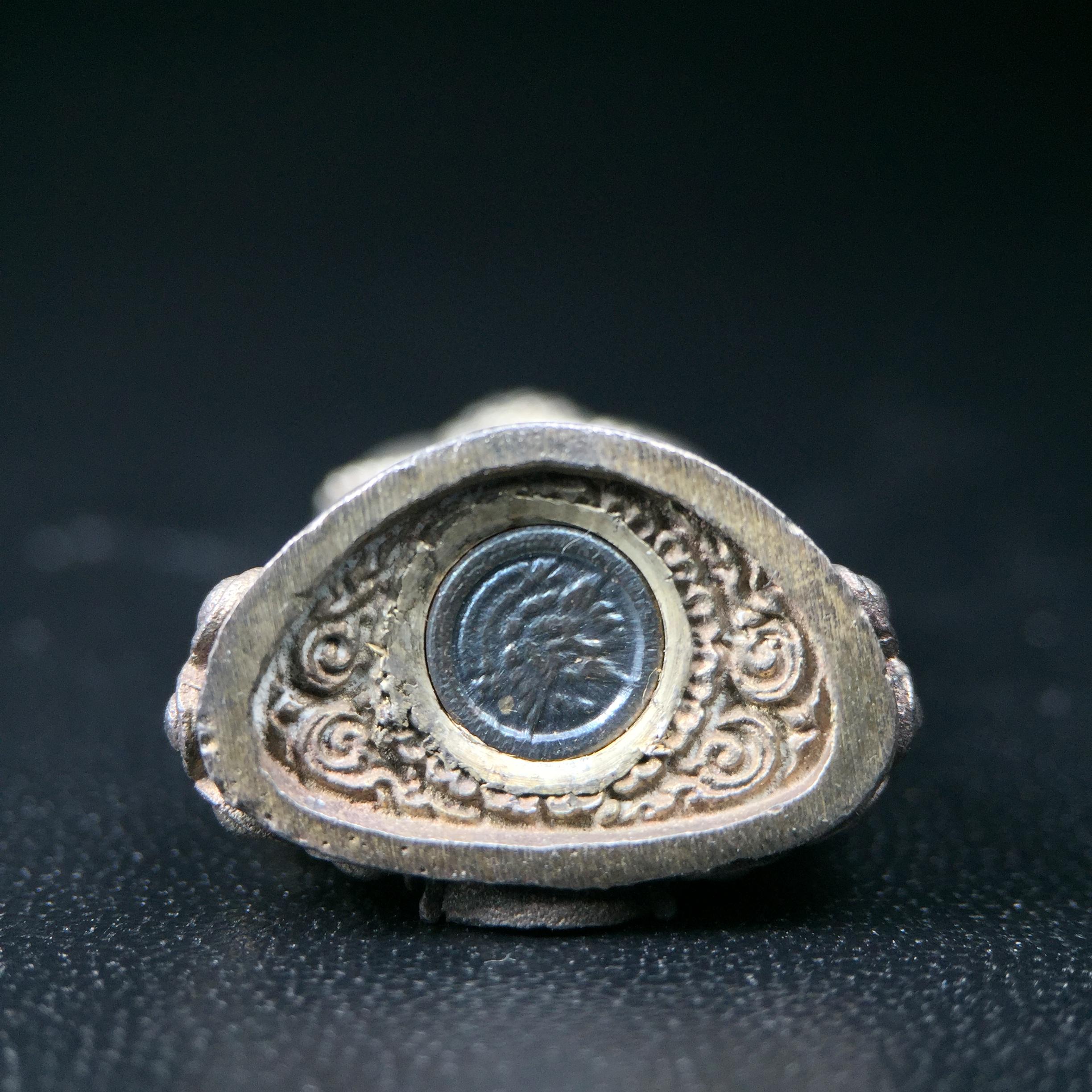 พระกริ่งศิรากาศ ภปร.(วัตถุมงคล"คุ้มเกล้าฯ") โรงพยาบาลภูมิพล เนื้อเงินพิมพ์หน้าไทย (ในหลวงรัชกาลที่9เสด็จเททอง)(พิธีใหญ่)(นิยม)