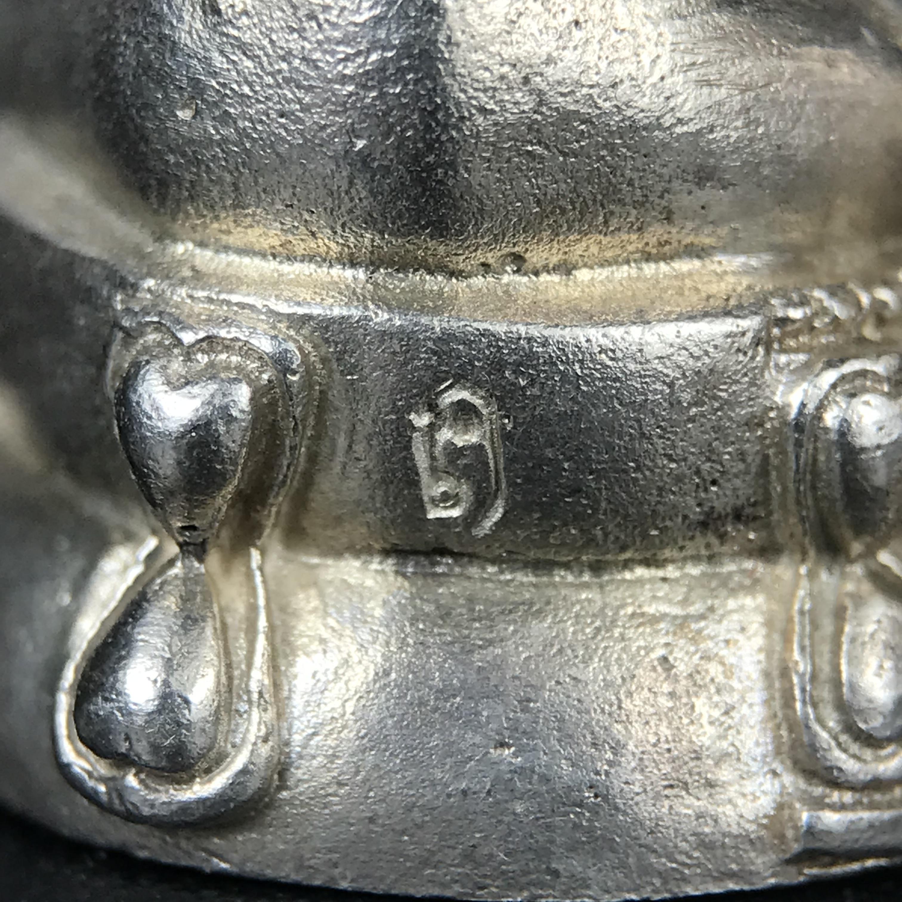 พระกริ่งนวปทุม ภปร.-พระชัยวัฒน์นวปทุม ภปร.-พระกริ่งไพรีพินาศ ภปร. รุ่นแรก วัดปทุมวนาราม ครบชุดเนื้อเงิน ปี2535(ในหลวงรัชกาลที่9เสด็จเททอง)(1ใน3000องค์)หายาก***เก็บทีเดียวครบชุดไปเลยรุ่นนี้ แนะนำ....ตอนนี้หายากแล้ว***